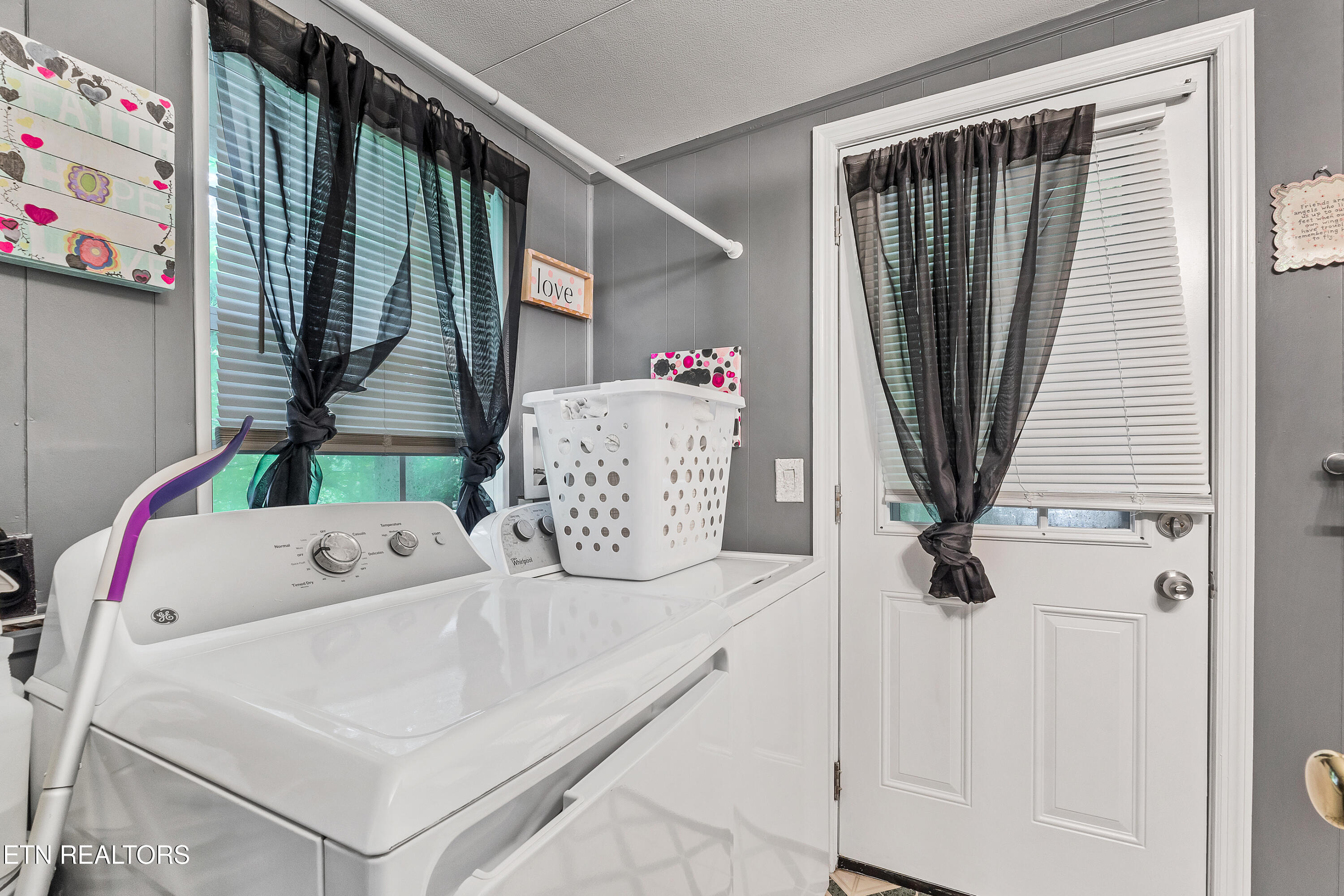 419 Mountain Thrush Drive Townsend TN 37882