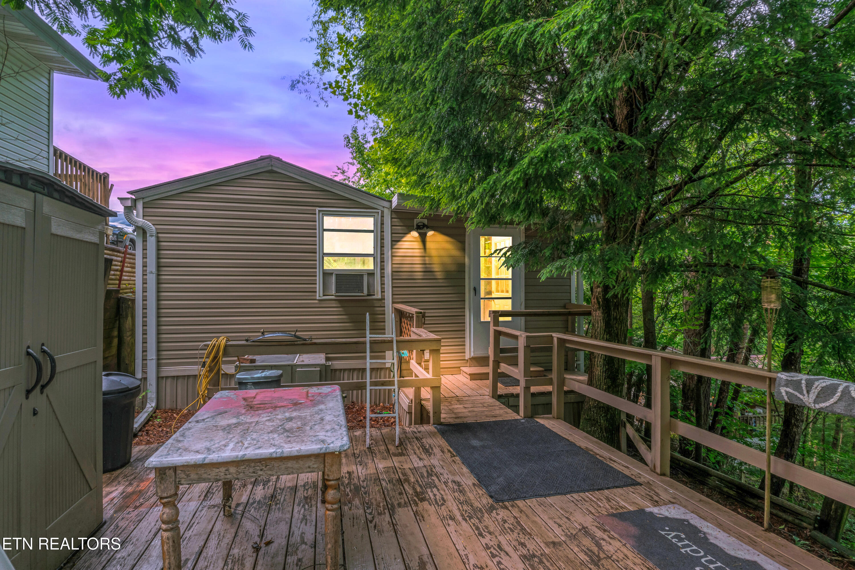 419 Mountain Thrush Drive Townsend TN 37882
