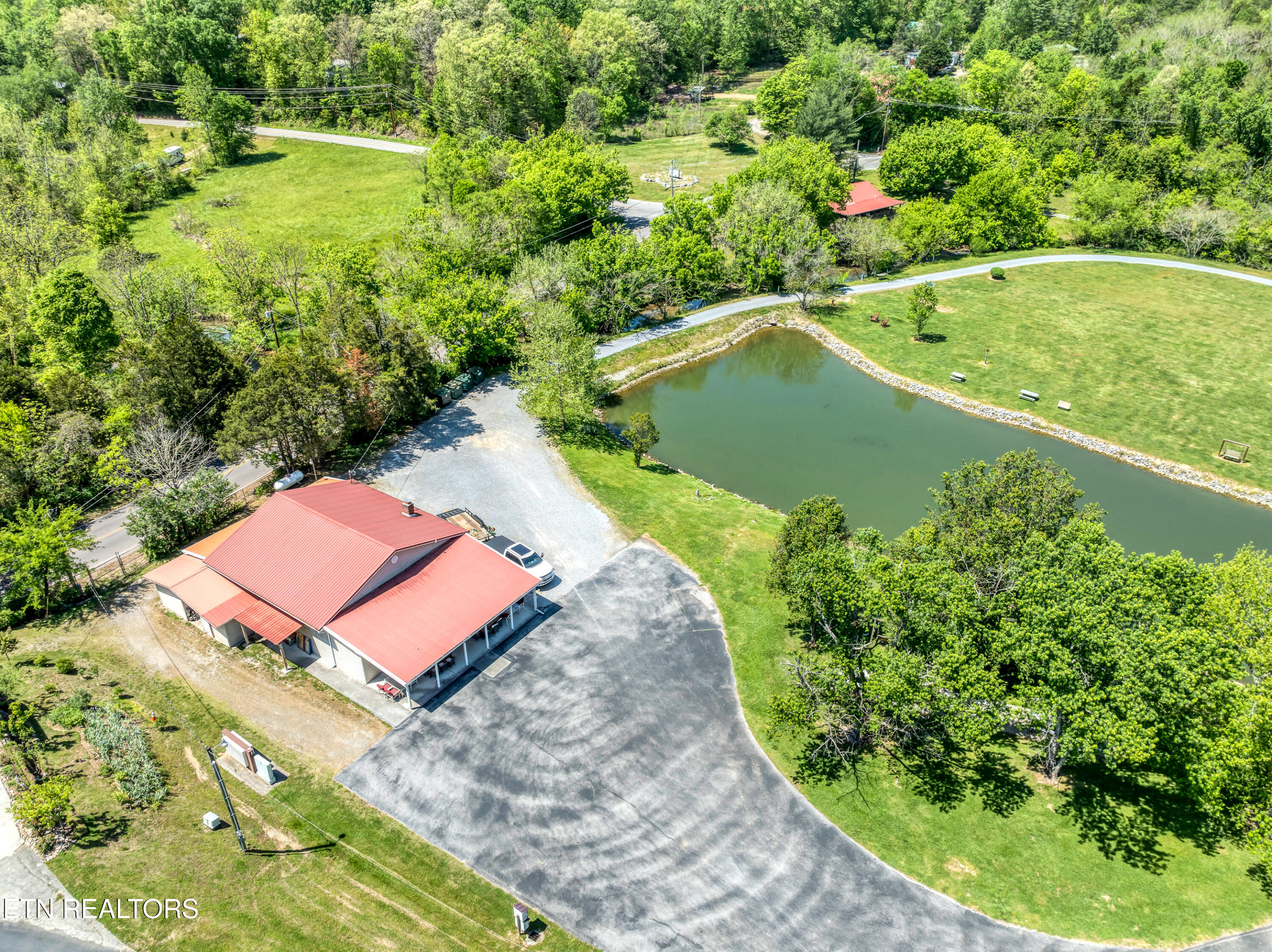 419 Mountain Thrush Drive Townsend TN 37882
