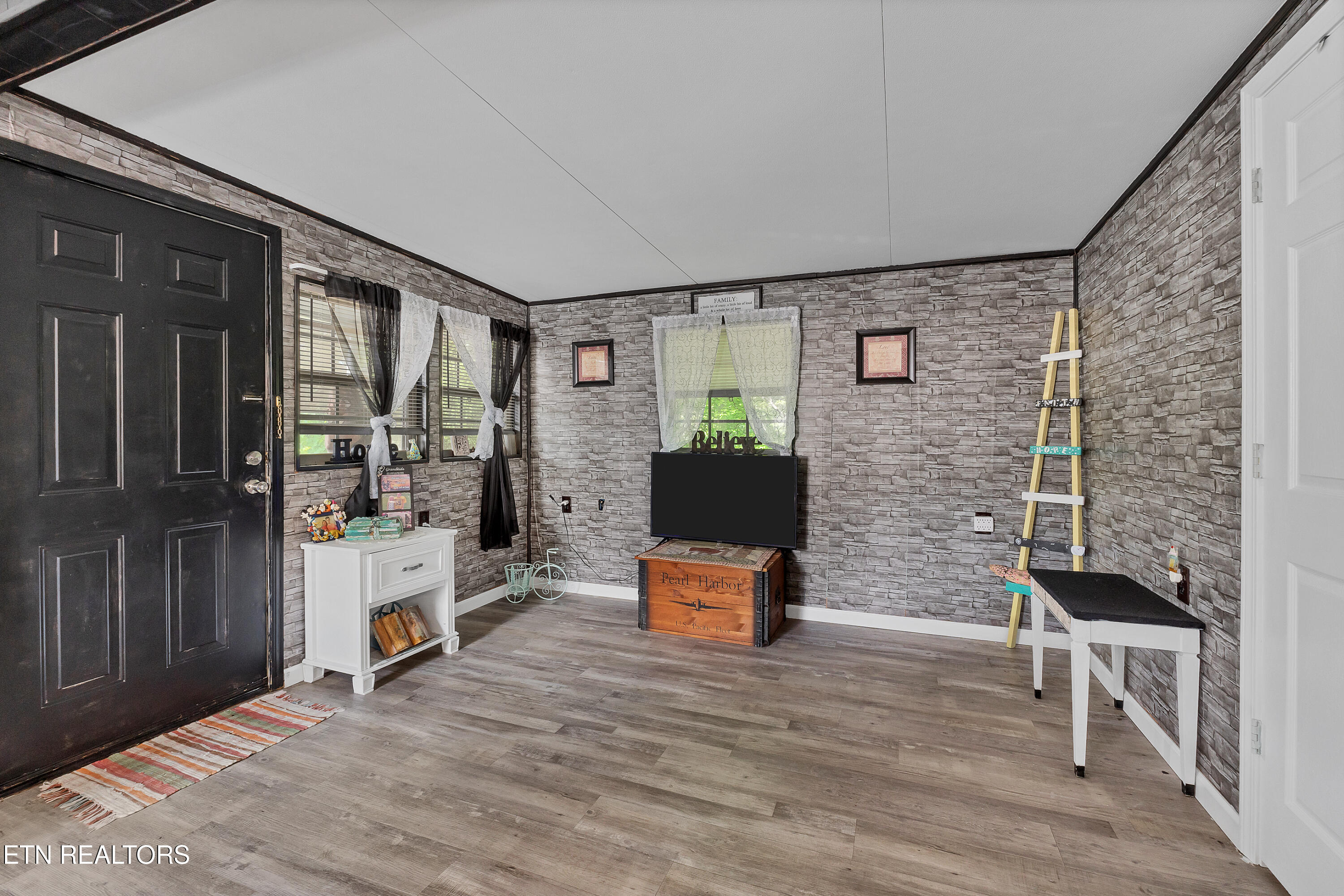 419 Mountain Thrush Drive Townsend TN 37882