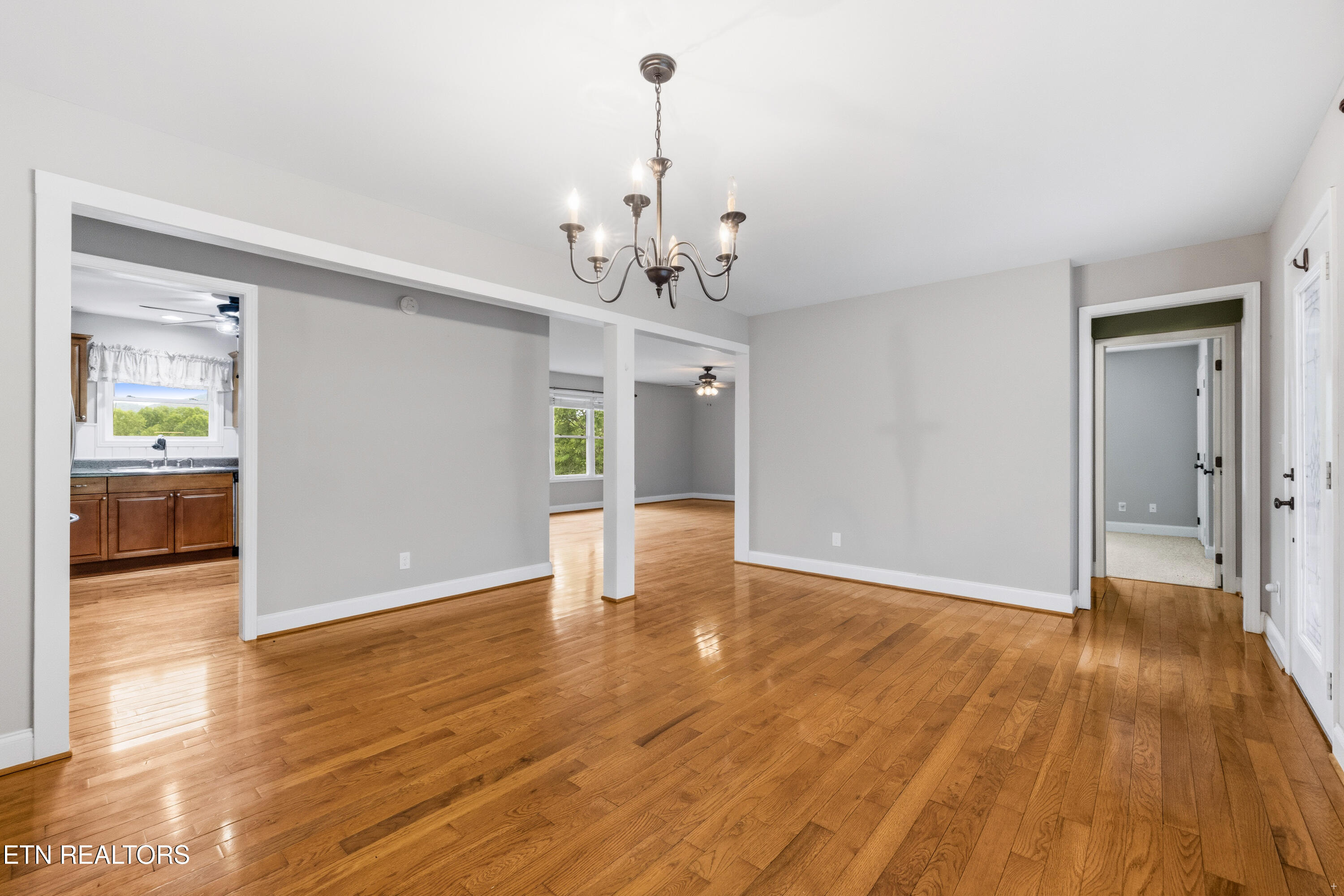 212 Poppy Hill Lane Lafollette TN 37766