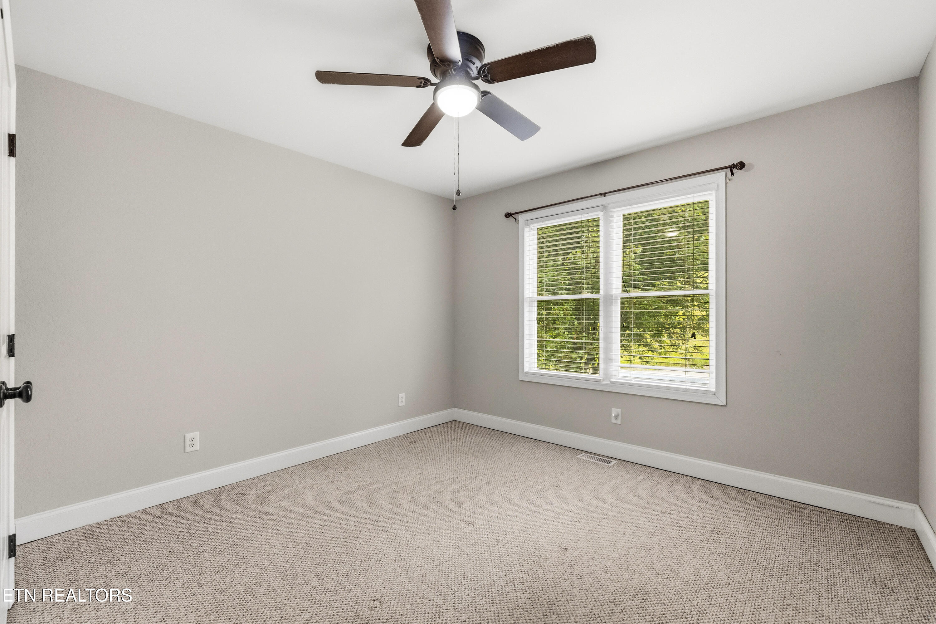 212 Poppy Hill Lane Lafollette TN 37766