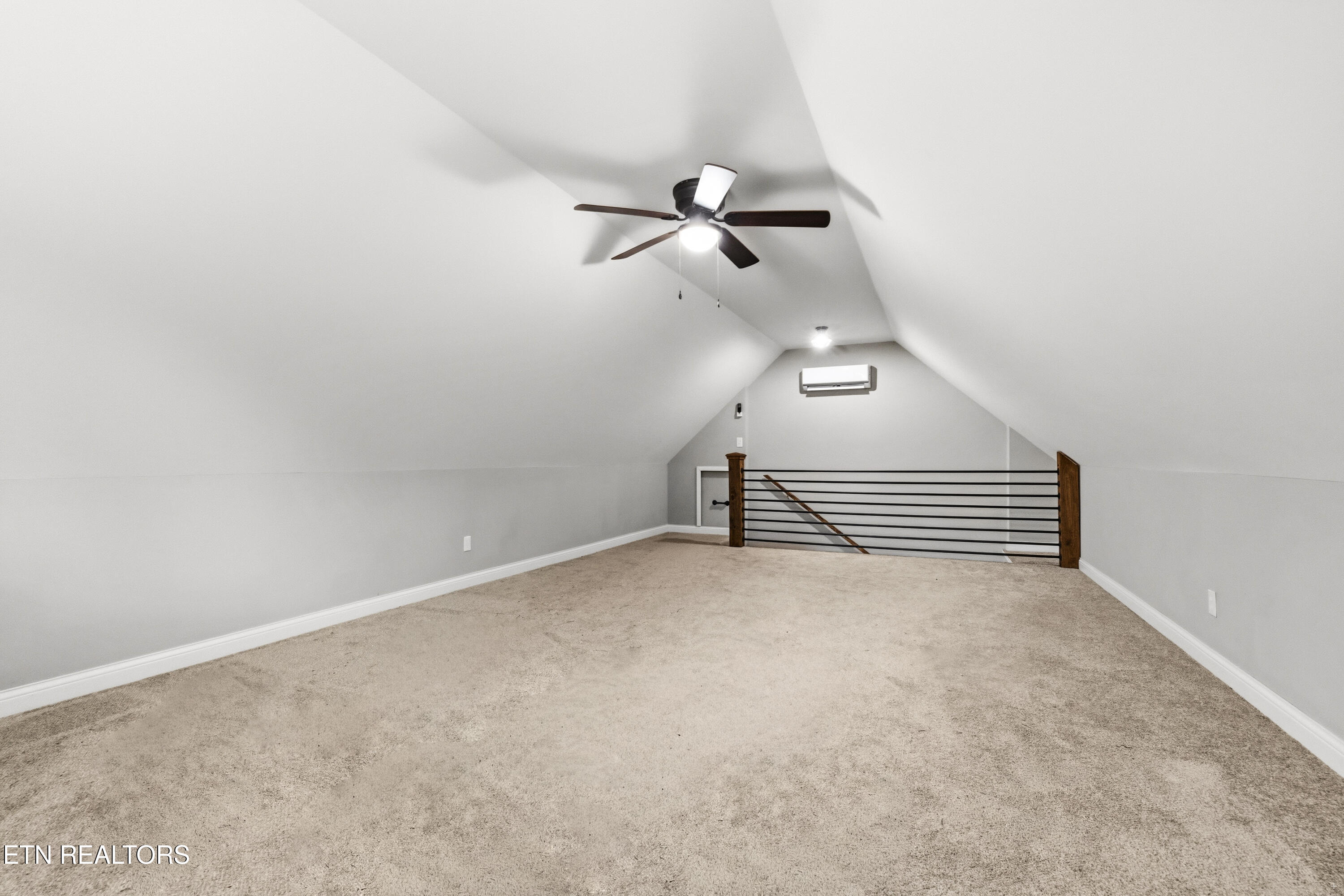 212 Poppy Hill Lane Lafollette TN 37766