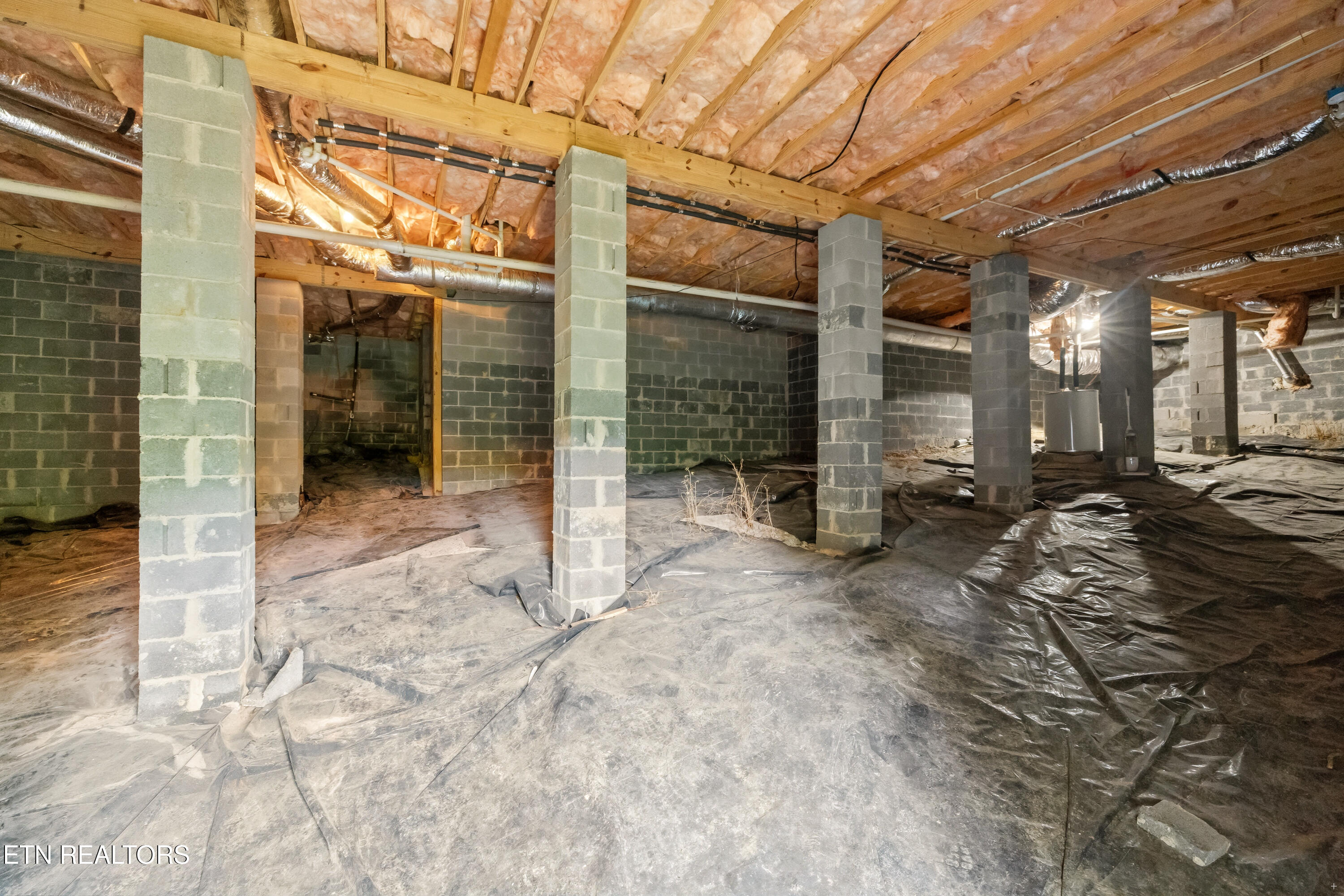 212 Poppy Hill Lane Lafollette TN 37766
