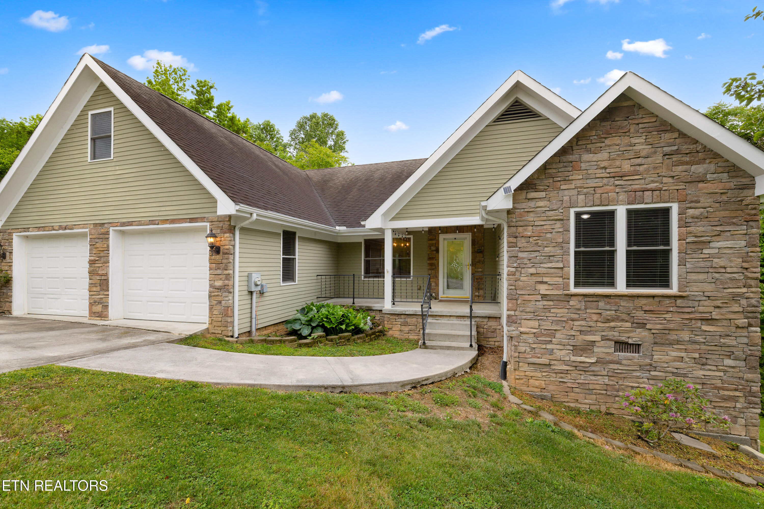 212 Poppy Hill Lane Lafollette TN 37766
