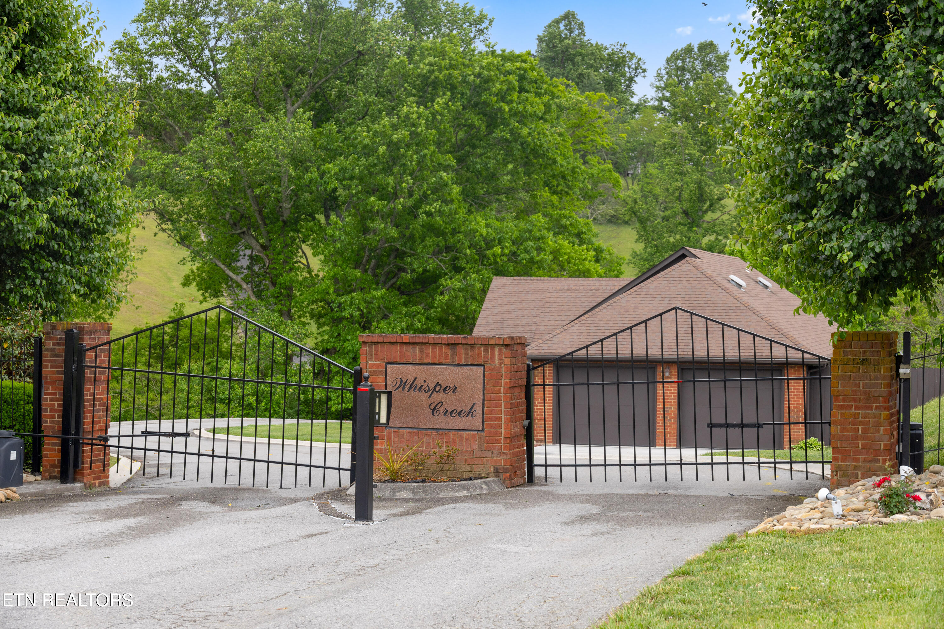 212 Poppy Hill Lane Lafollette TN 37766