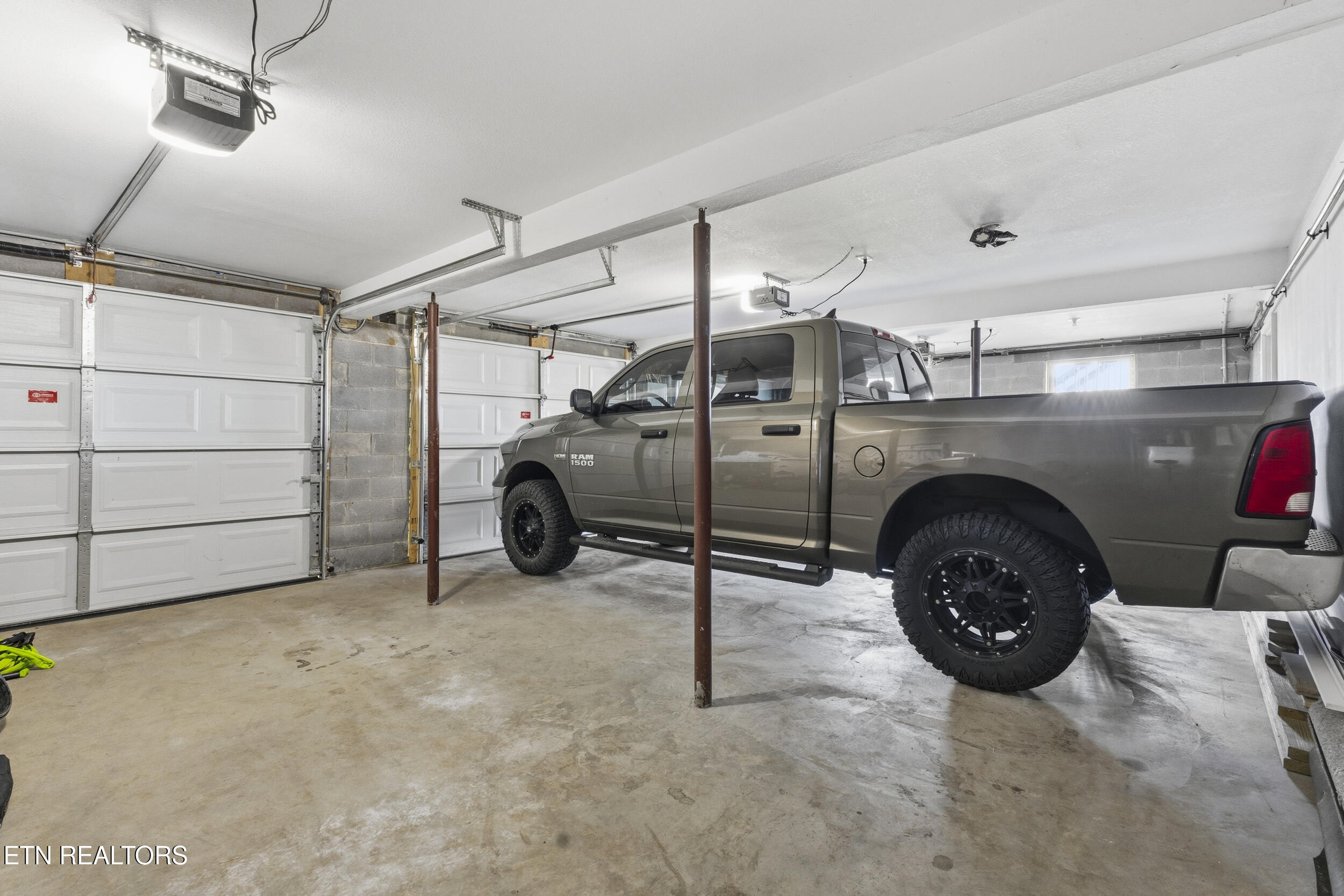 2731 Lucille Avenue Kodak TN 37764