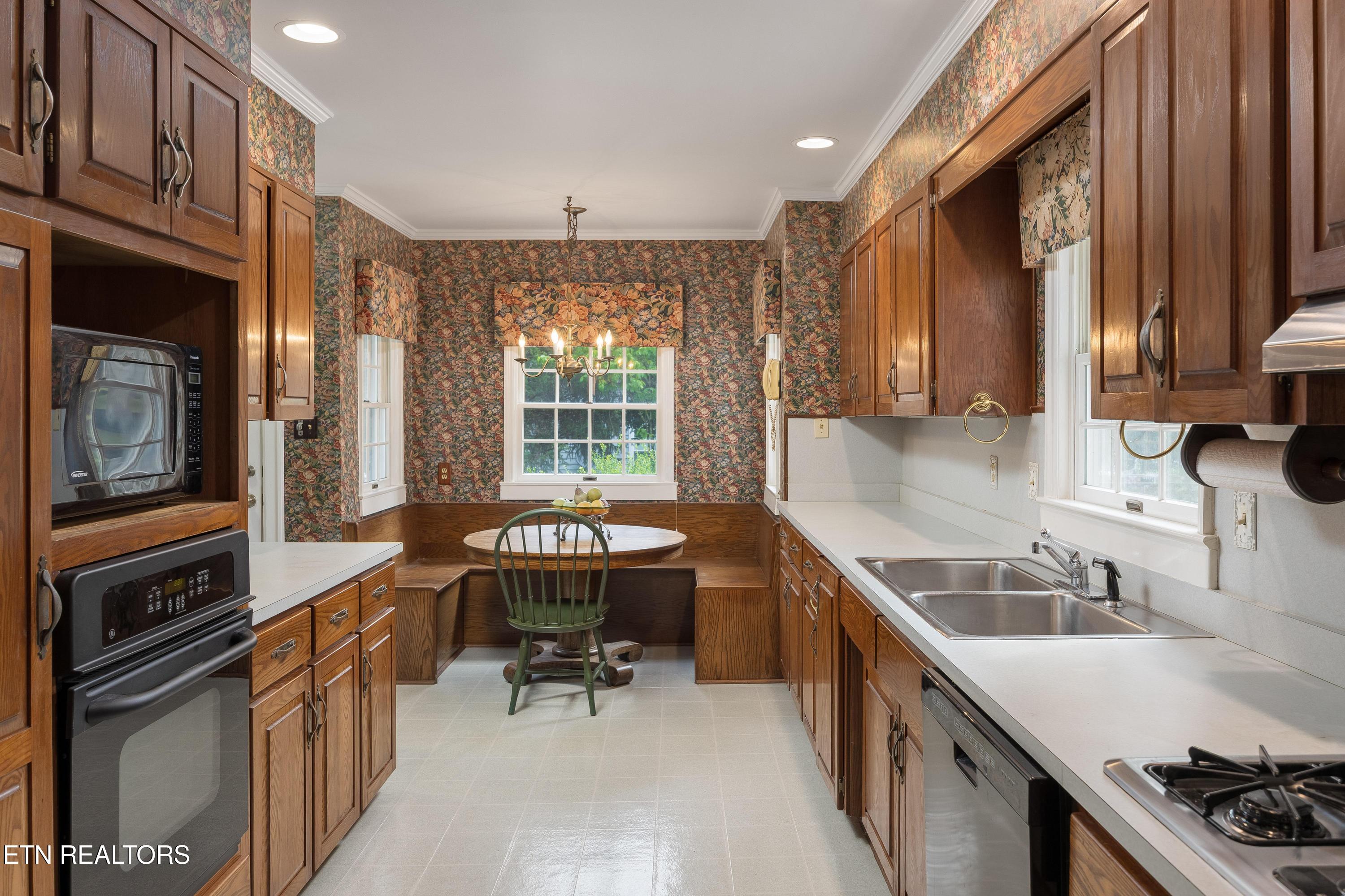 2502 NE Pine Drive Cleveland TN 37312