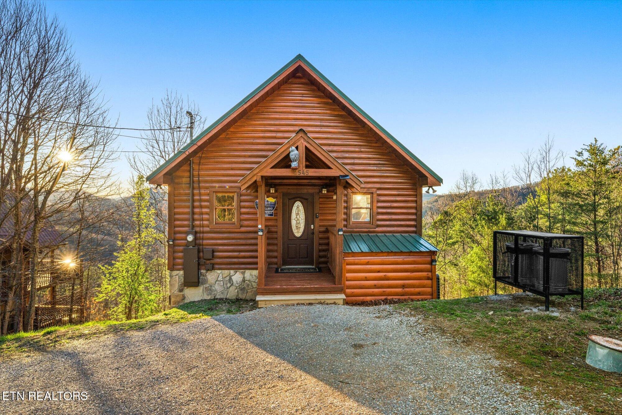 2545 Raccoon Hollow Way Sevierville TN 37862