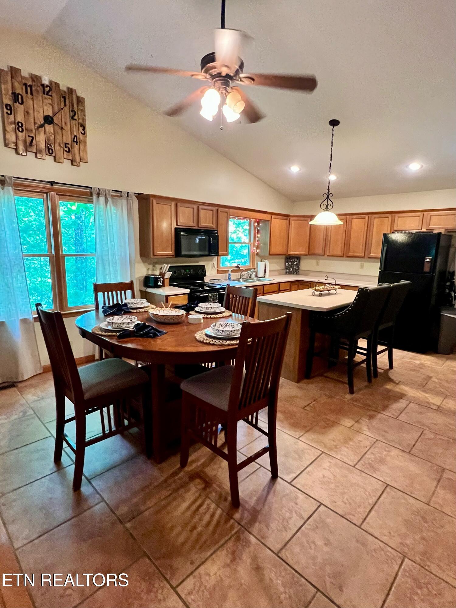 6814 Flats Road Tallassee TN 37878