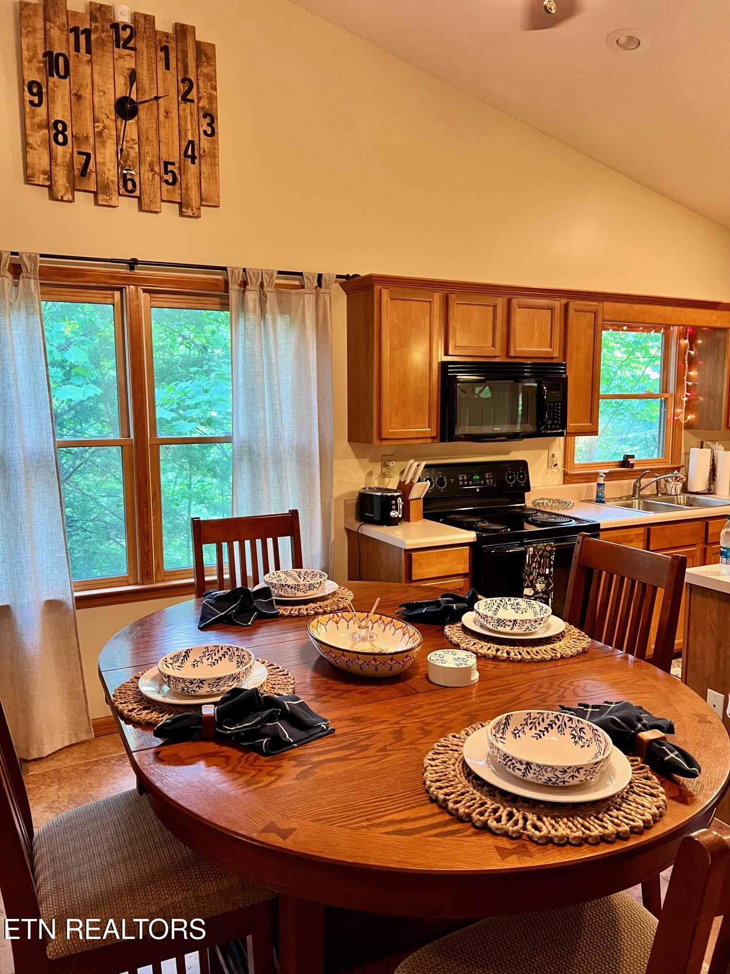 6814 Flats Road Tallassee TN 37878
