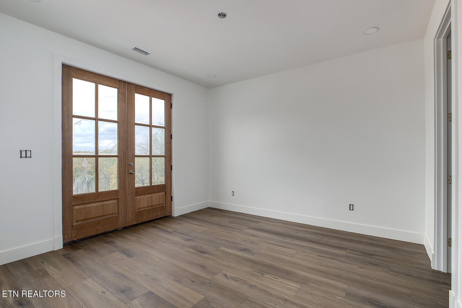 542 River Road Loudon TN 37774