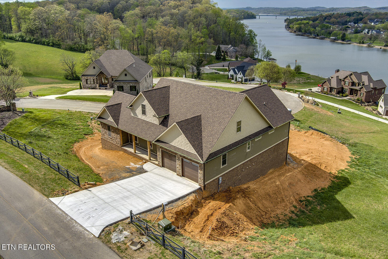 542 River Road Loudon TN 37774