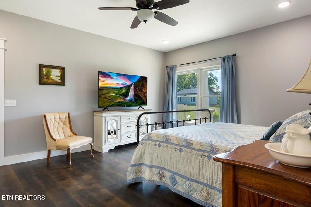 171 Lakeview Circle Byrdstown TN 38549