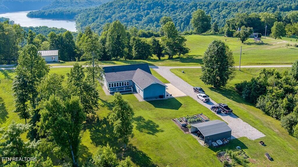 171 Lakeview Circle Byrdstown TN 38549