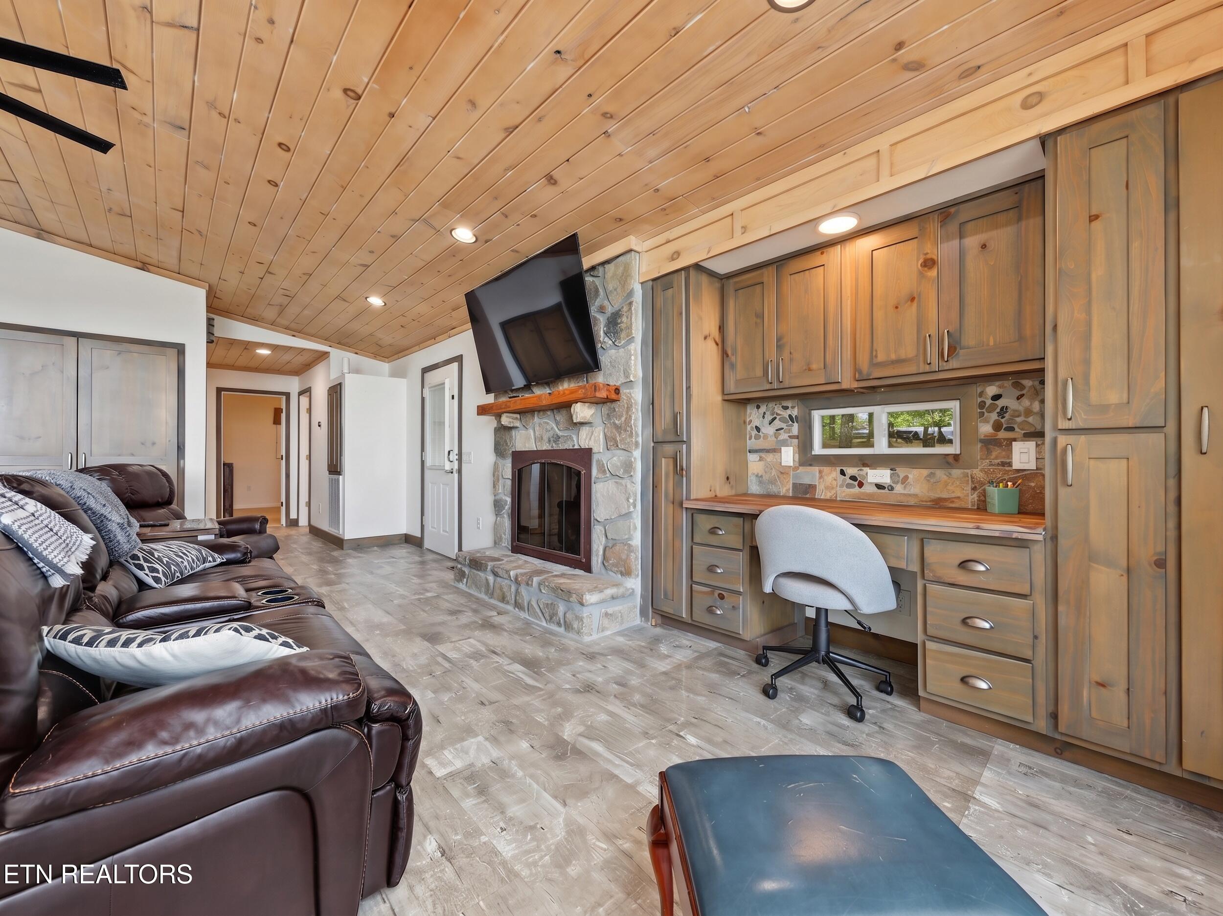 1001 Old Laurel Lane Sevierville TN 37876