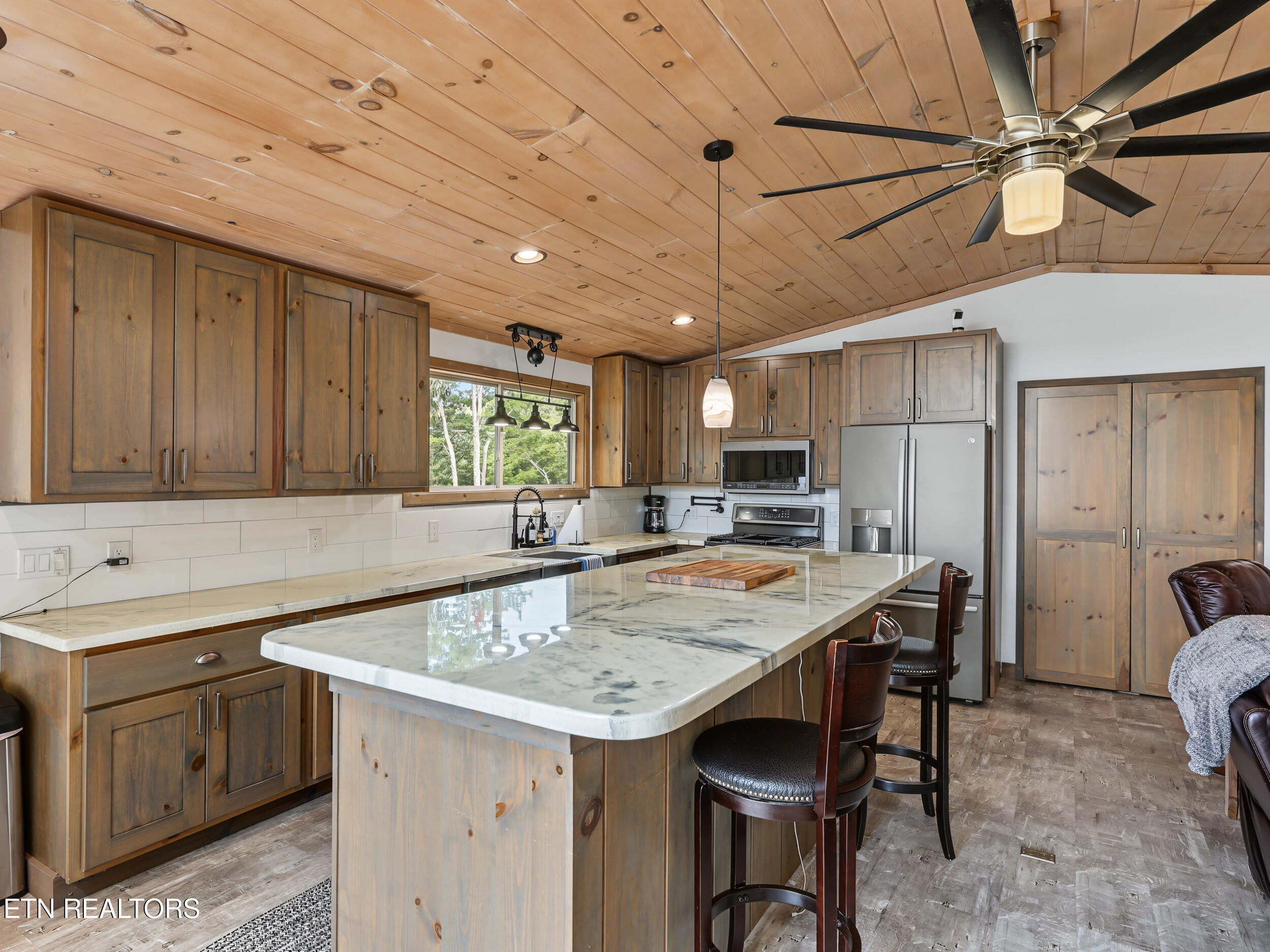 1001 Old Laurel Lane Sevierville TN 37876