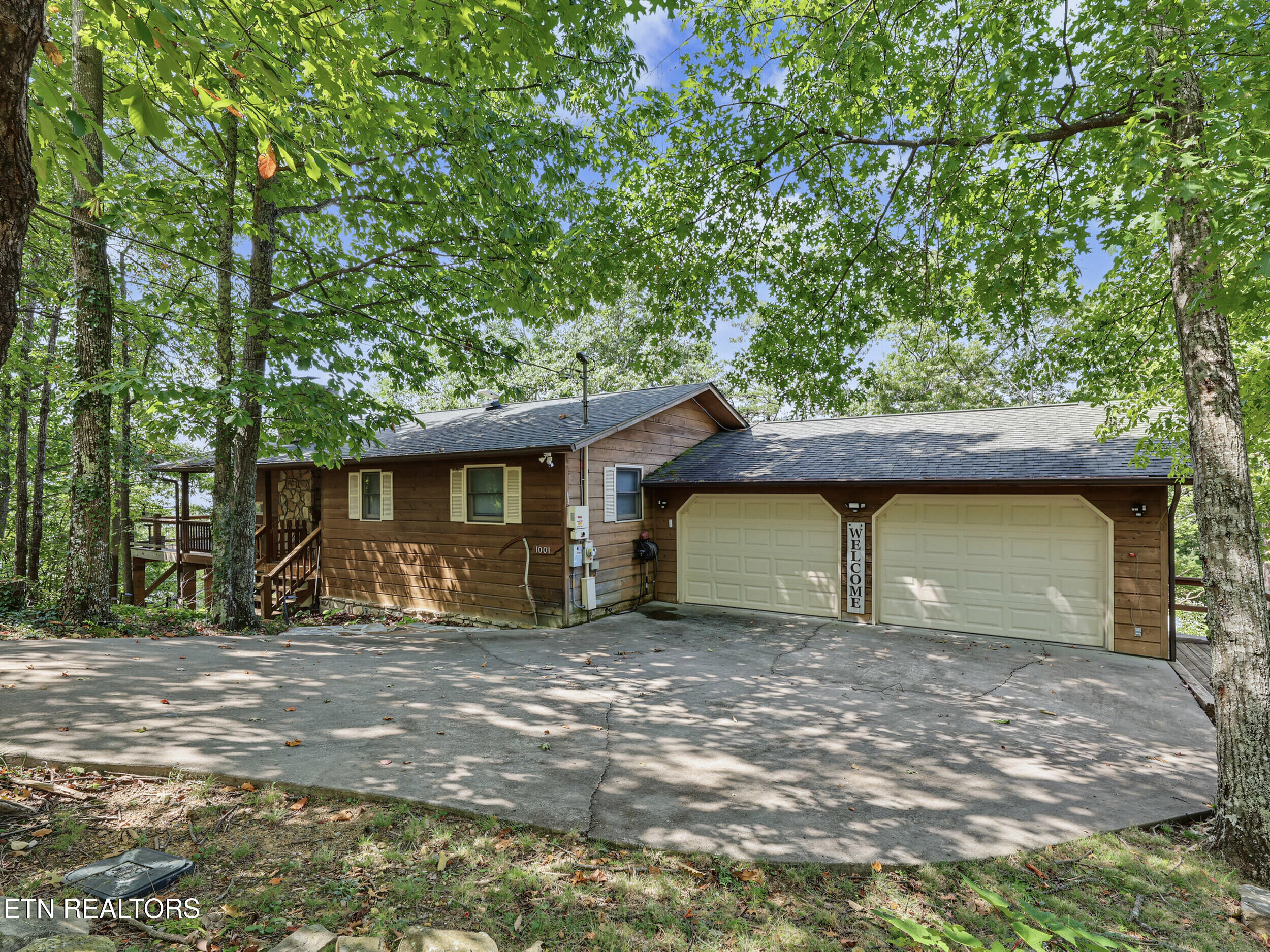 1001 Old Laurel Lane Sevierville TN 37876