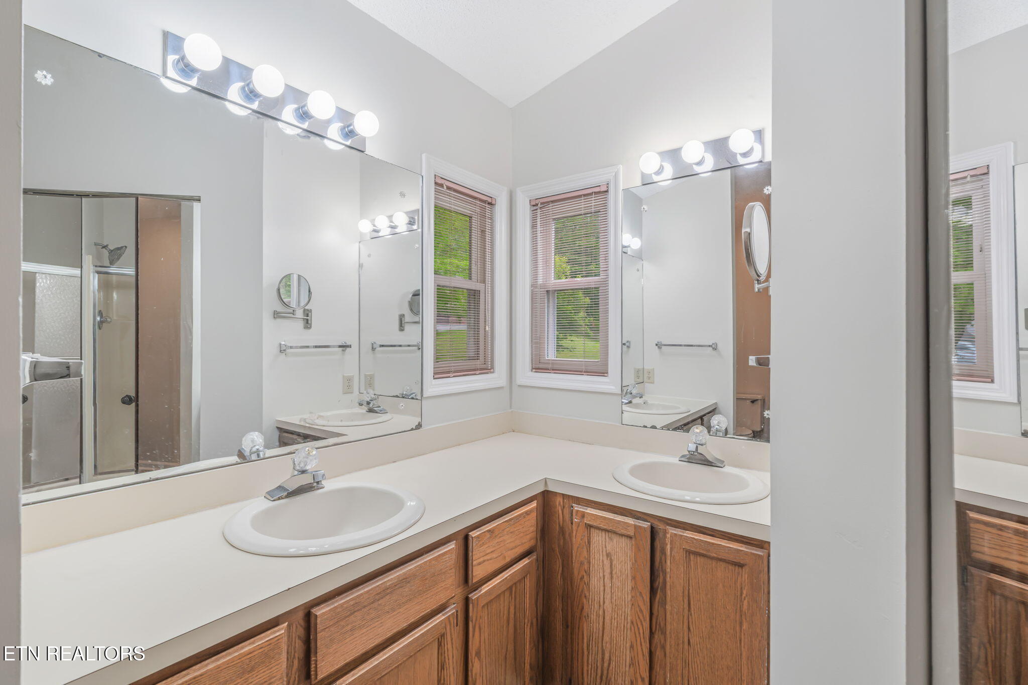 813 Wood Harbour Road Knoxville TN 37934