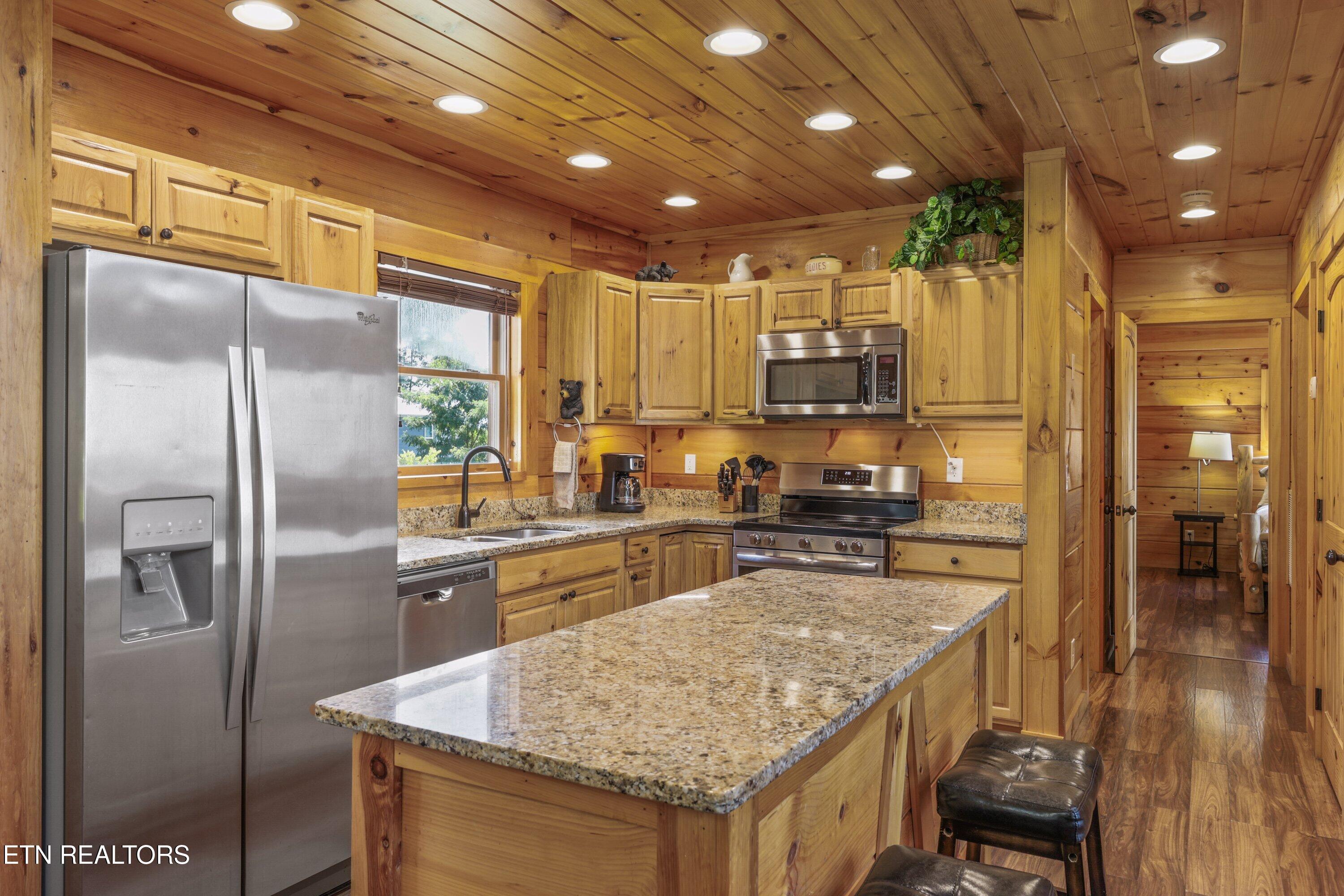 689 Shell Mountain Road Sevierville TN 37876