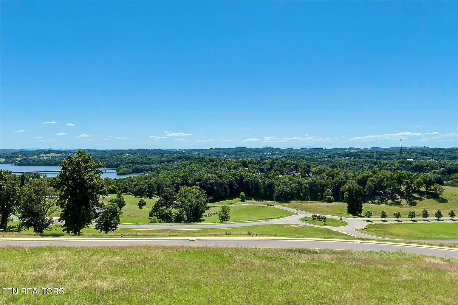 2262 Ridgeline Court Morristown TN 37814