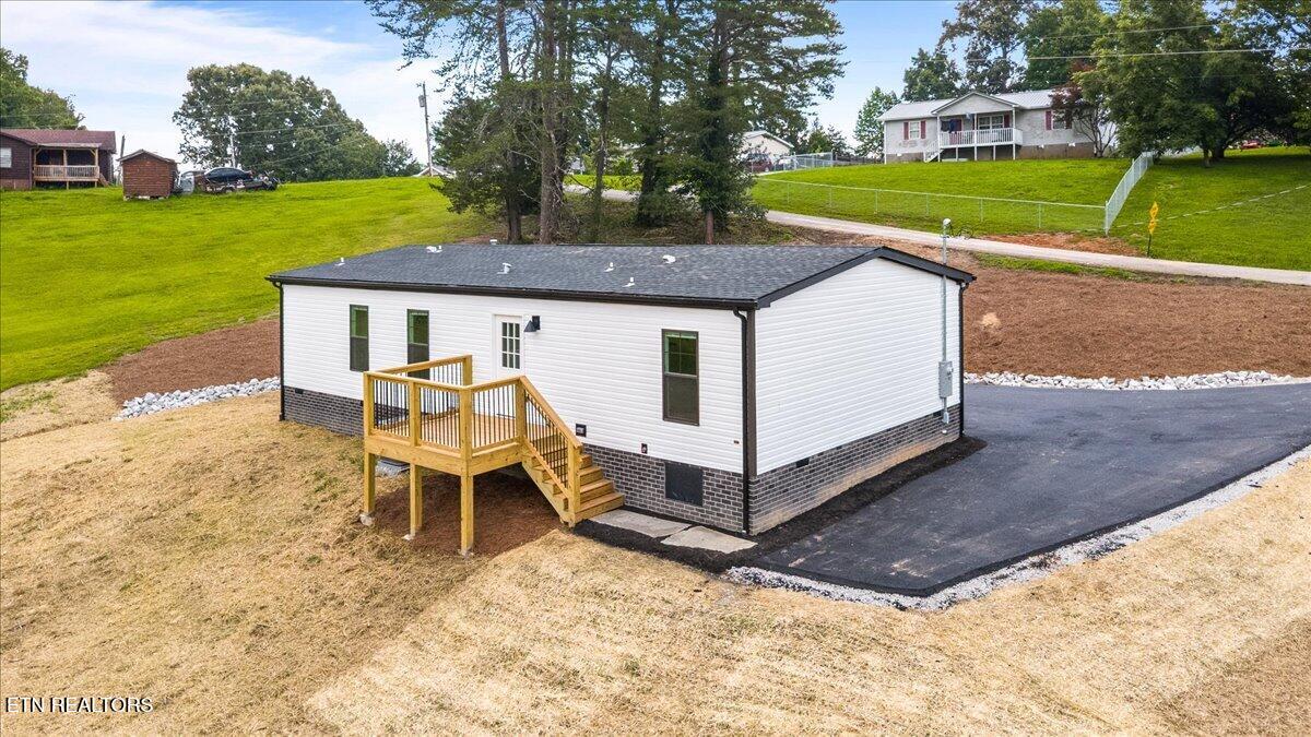 107 Linda Lane Jacksboro TN 37757
