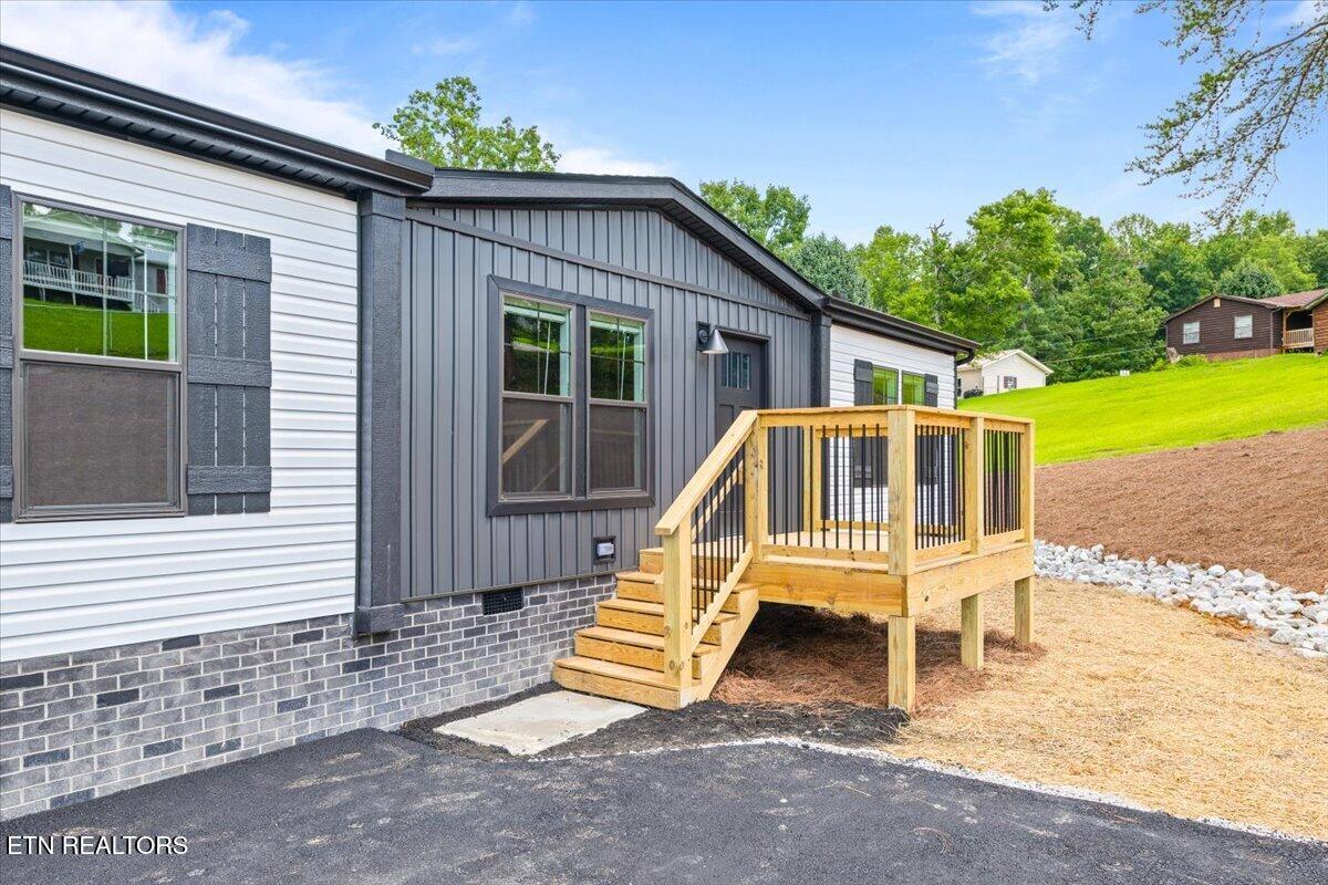 107 Linda Lane Jacksboro TN 37757