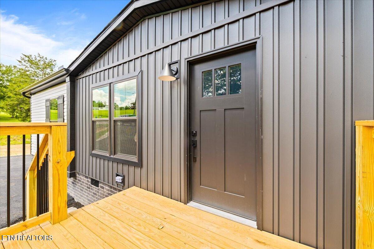 107 Linda Lane Jacksboro TN 37757