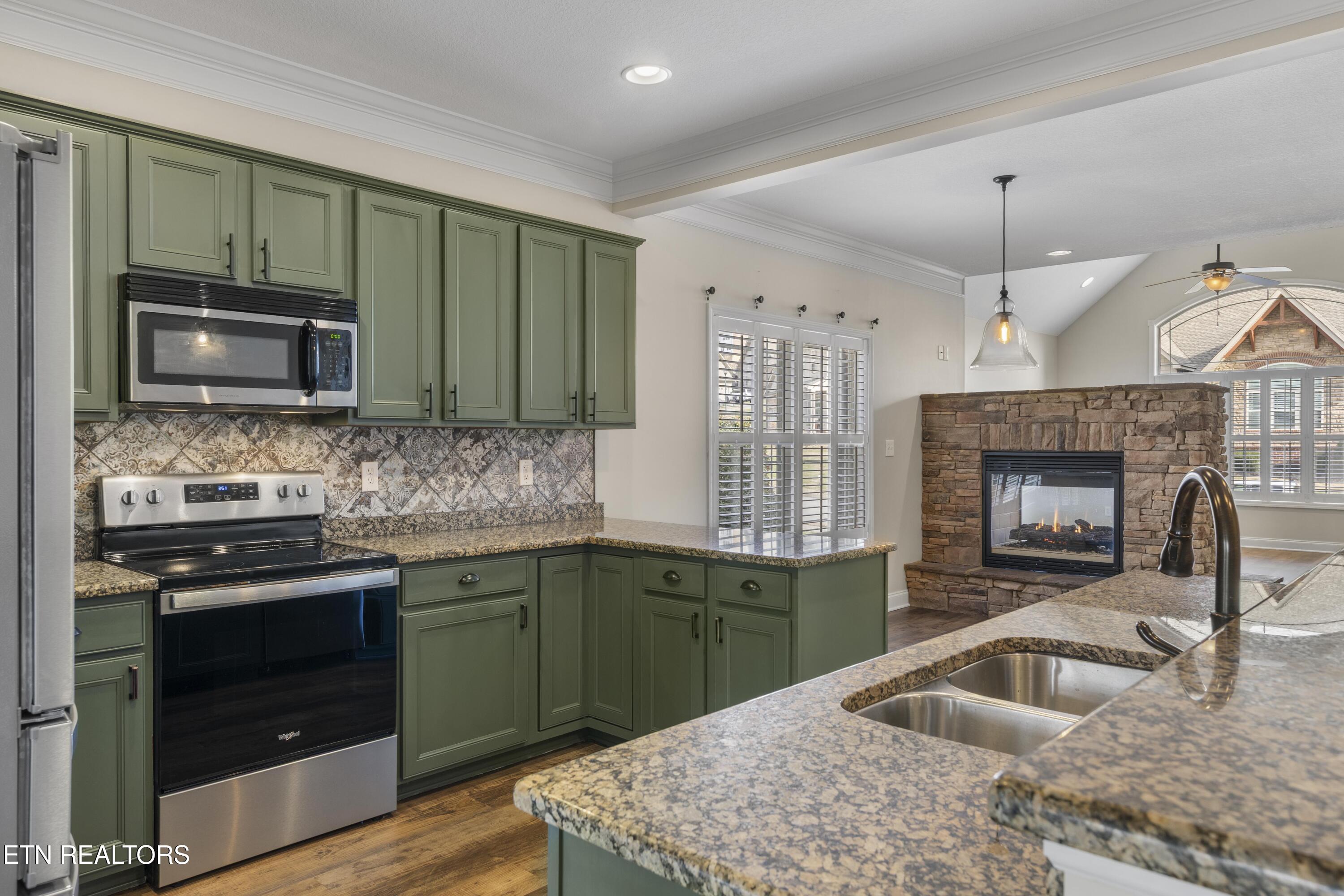 8313 Shoregate Lane Knoxville TN 37938