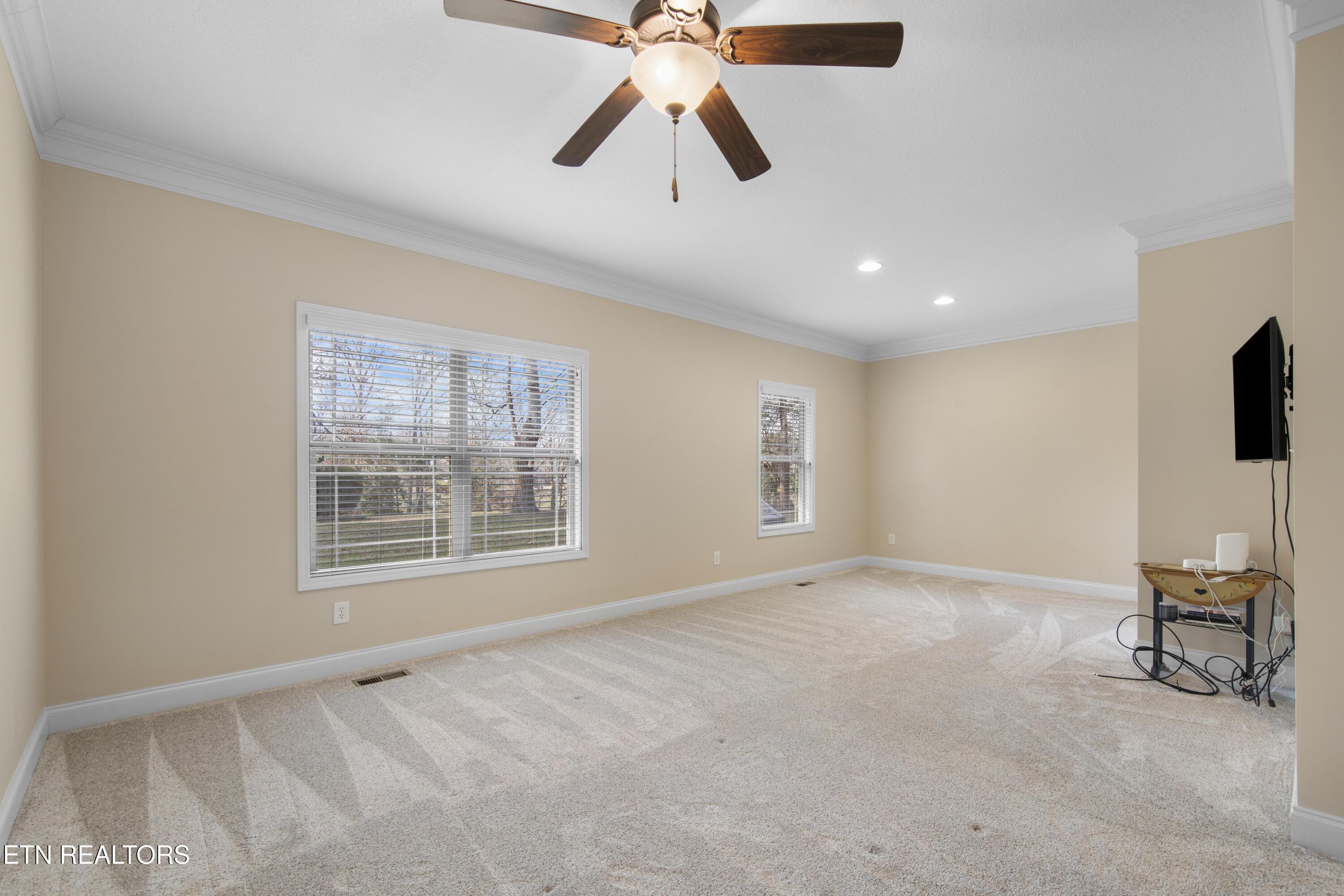 8313 Shoregate Lane Knoxville TN 37938