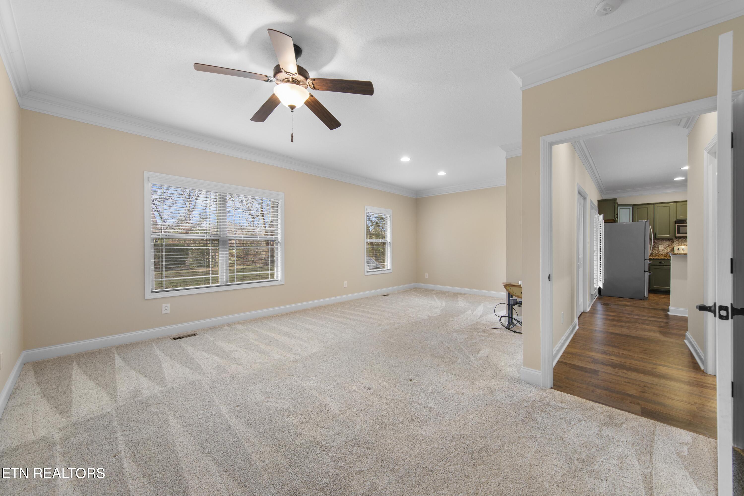 8313 Shoregate Lane Knoxville TN 37938