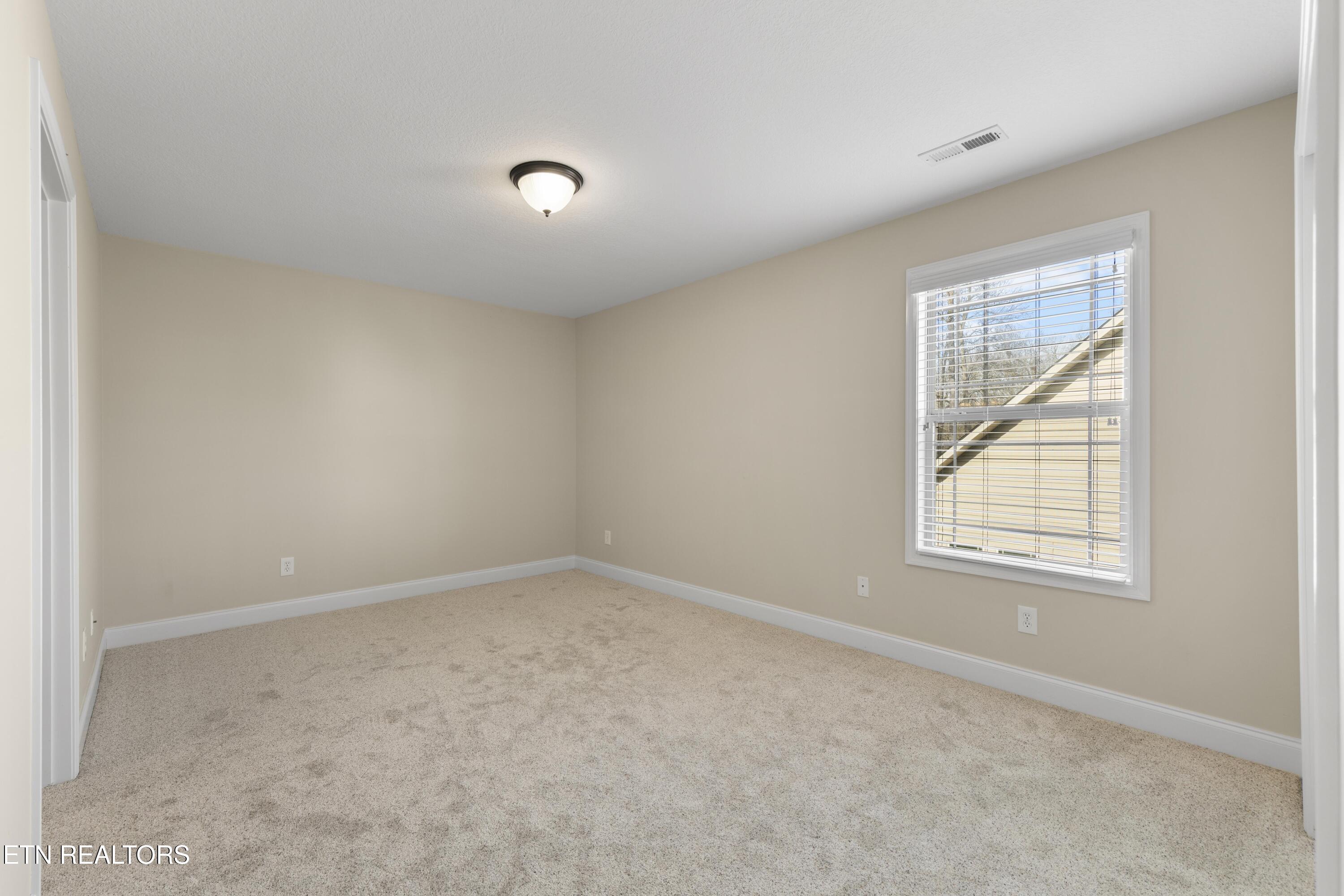8313 Shoregate Lane Knoxville TN 37938