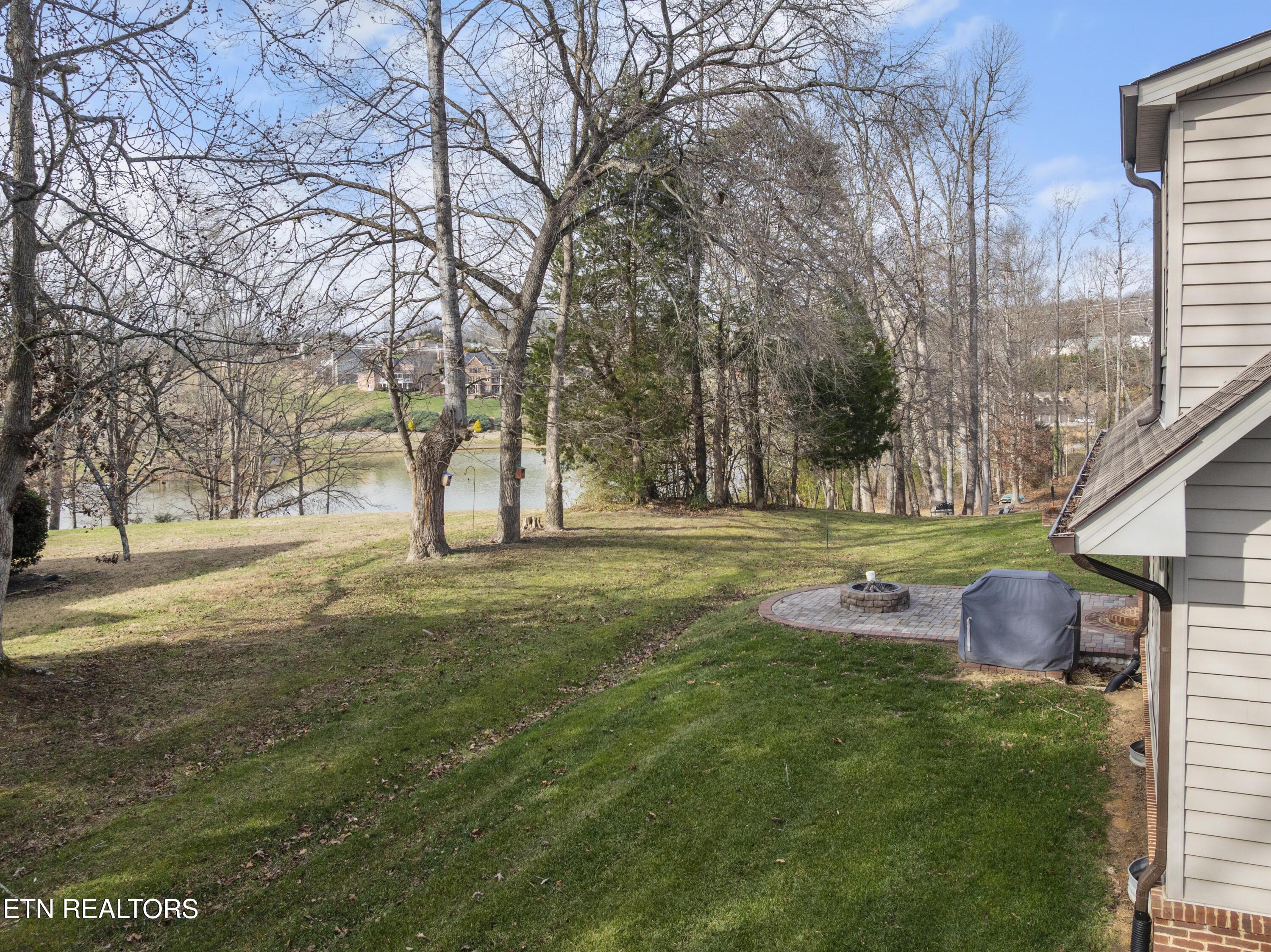 8313 Shoregate Lane Knoxville TN 37938