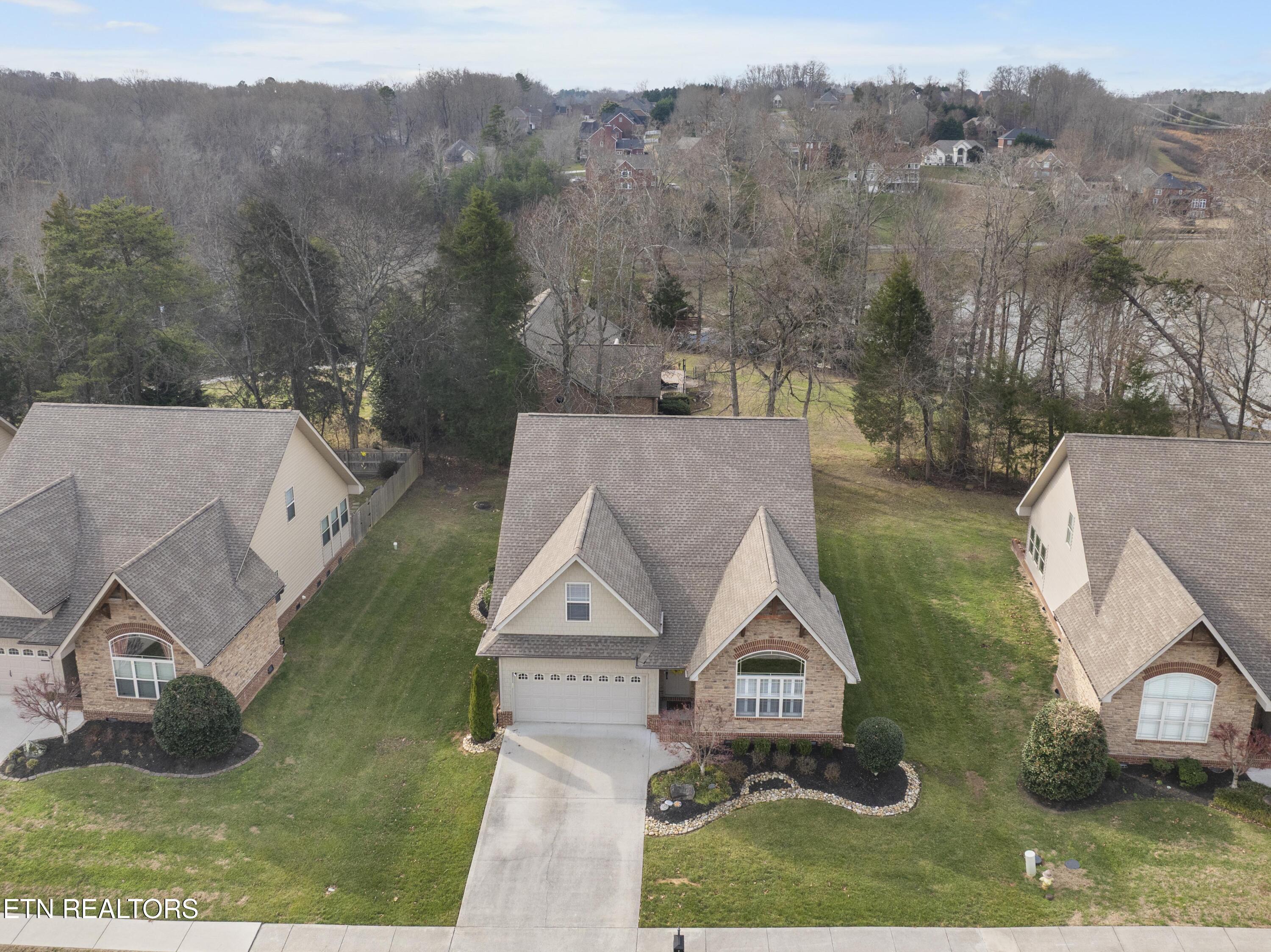 8313 Shoregate Lane Knoxville TN 37938
