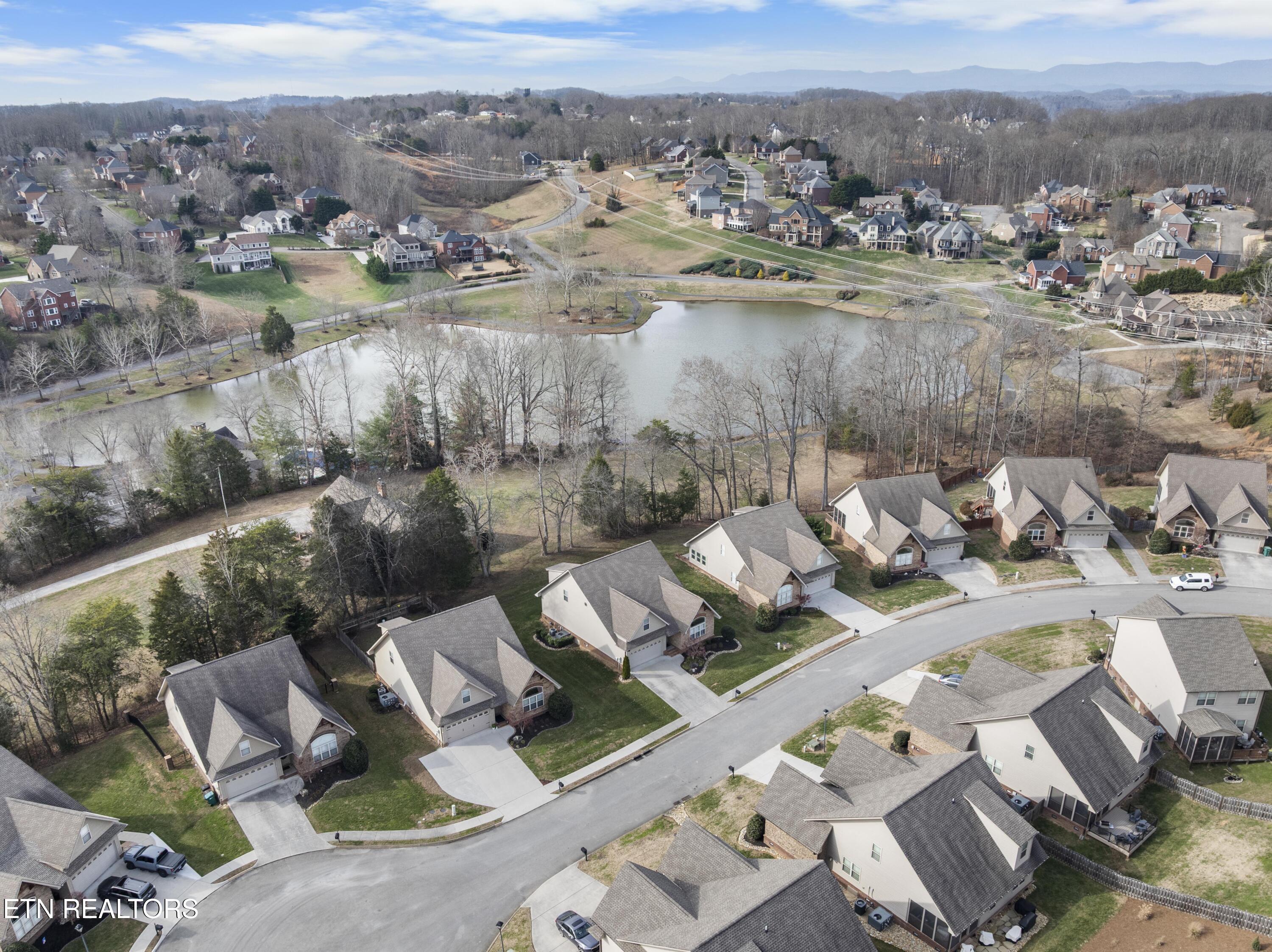 8313 Shoregate Lane Knoxville TN 37938