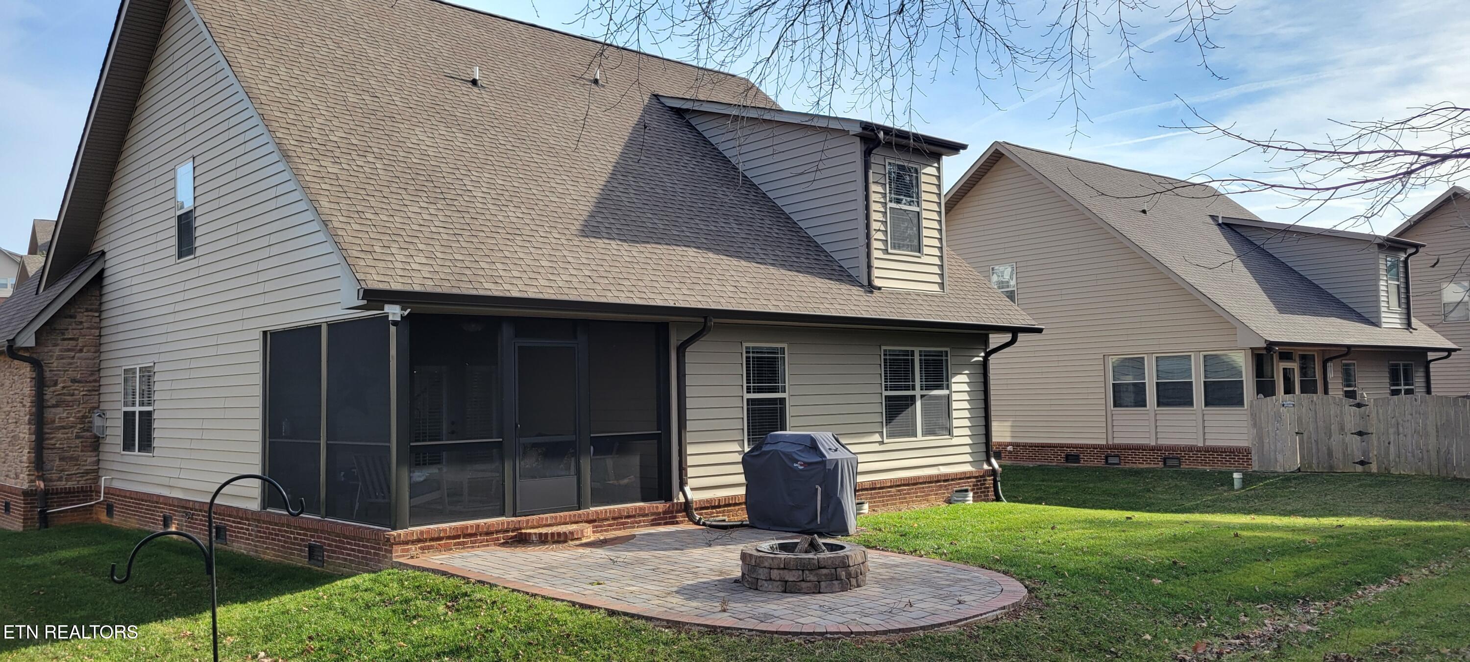 8313 Shoregate Lane Knoxville TN 37938