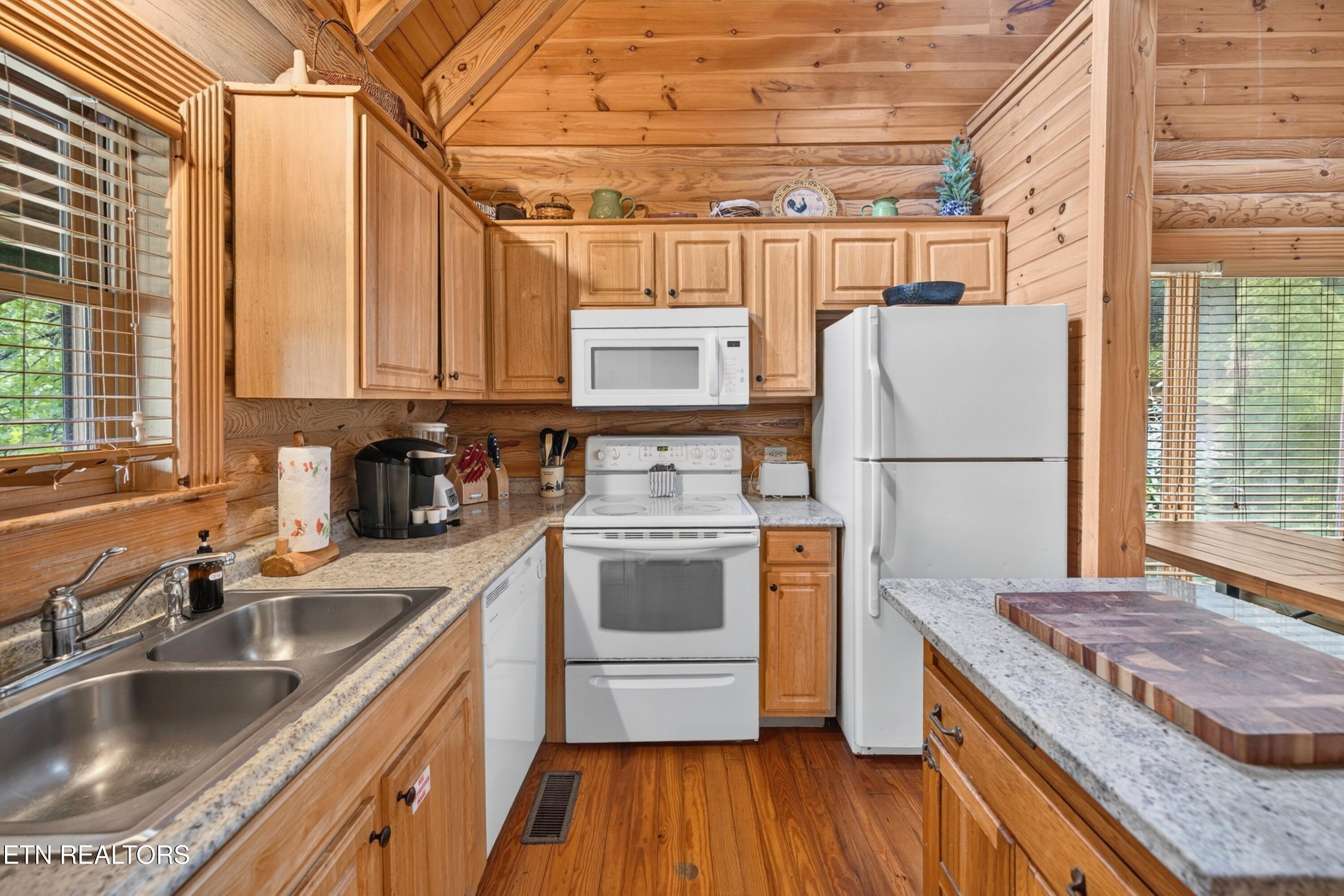 3225 Smoky Ridge Way Sevierville TN 37862