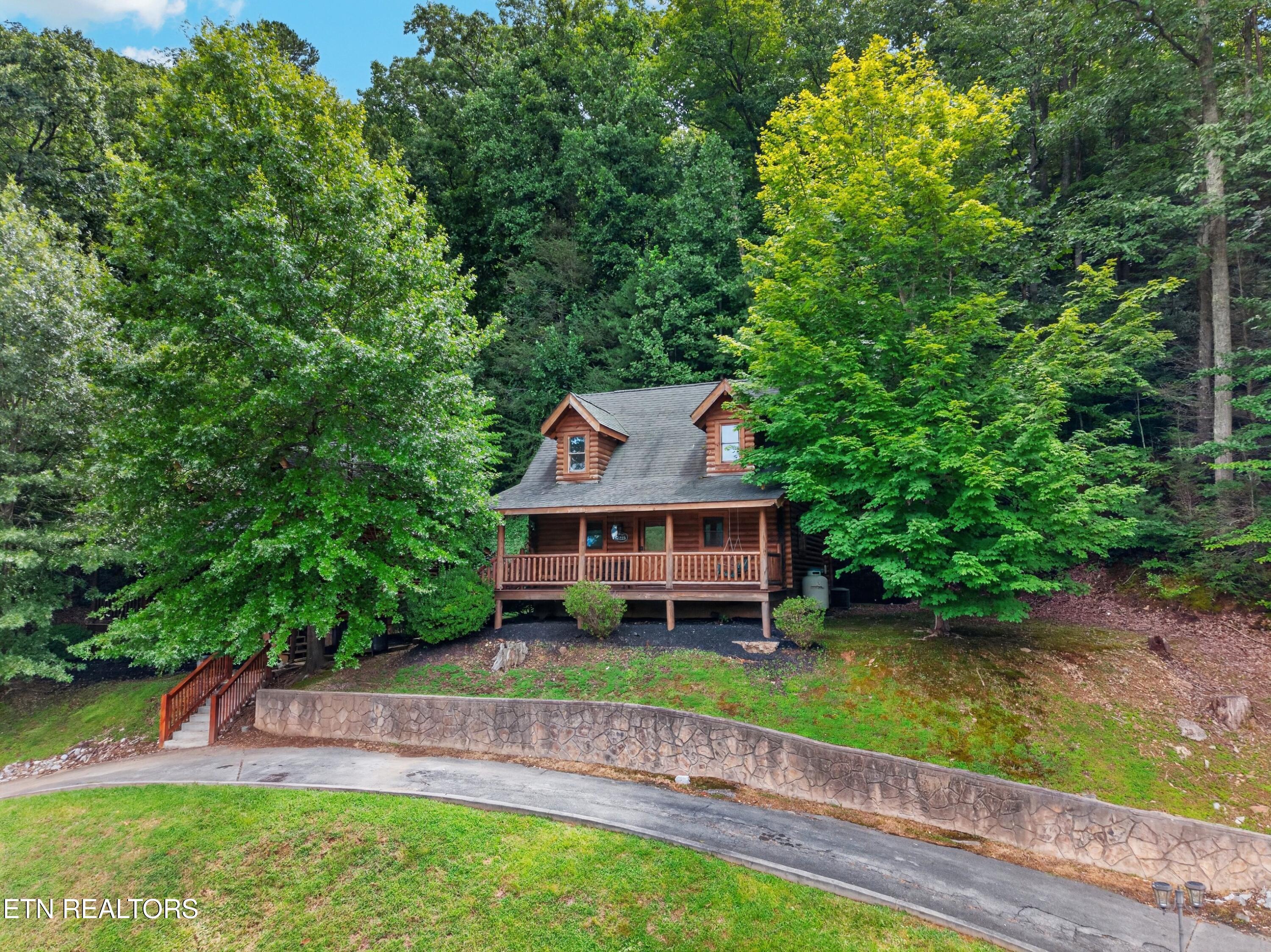 3225 Smoky Ridge Way Sevierville TN 37862