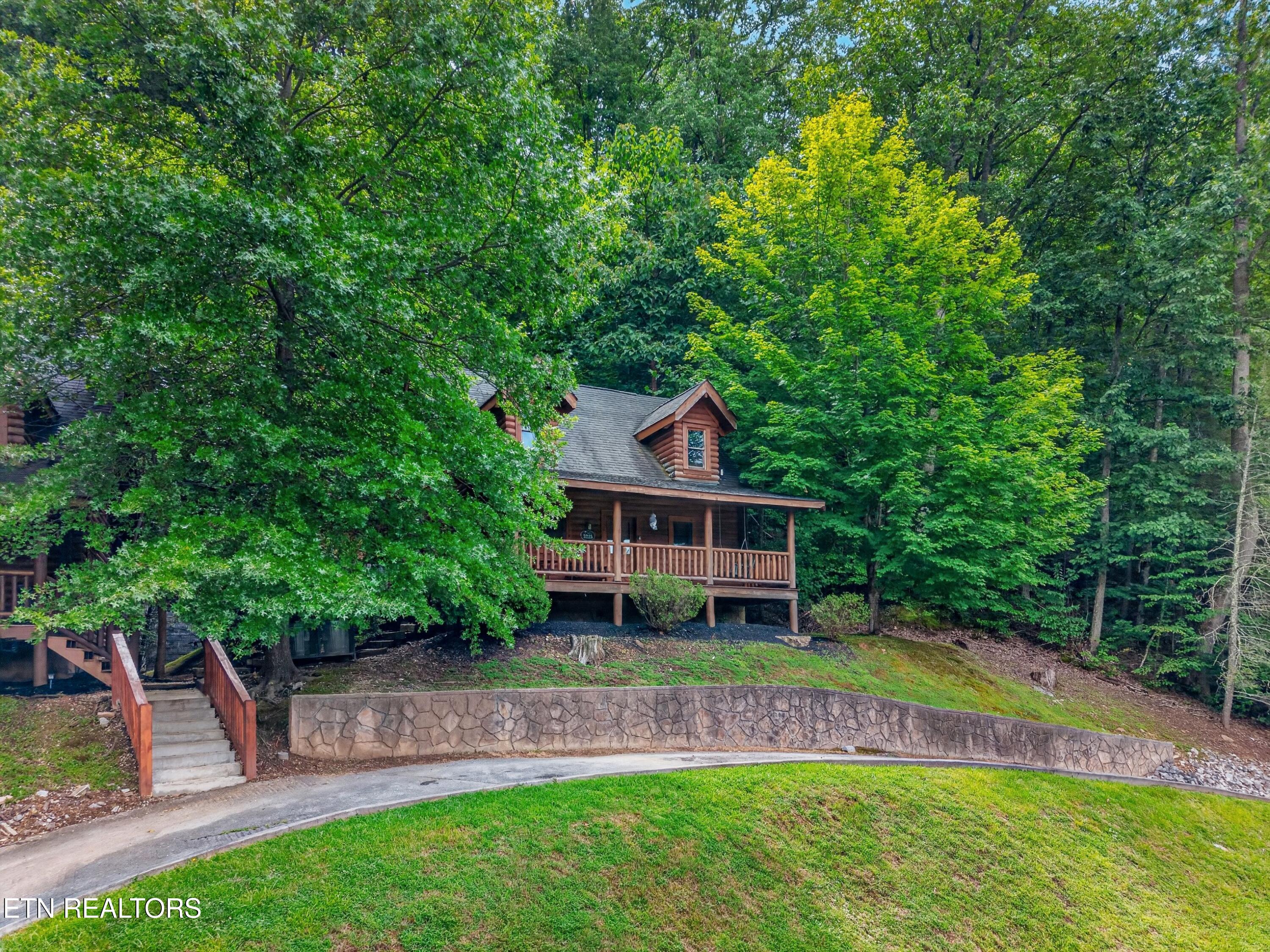 3225 Smoky Ridge Way Sevierville TN 37862