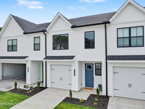 9151 Rolling Stone Way Knoxville TN 37920