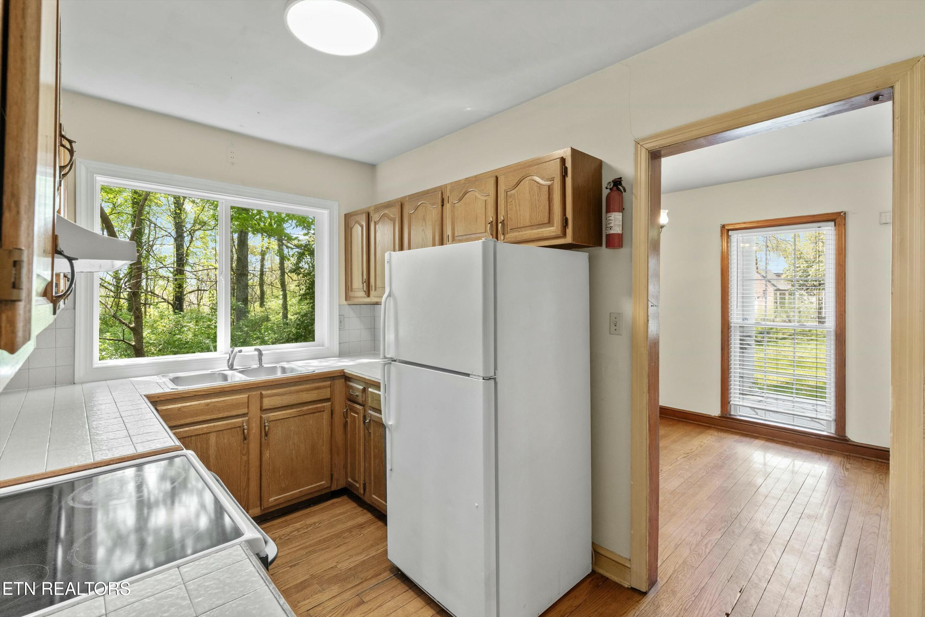 4304 Kingston Pike Knoxville TN 37919