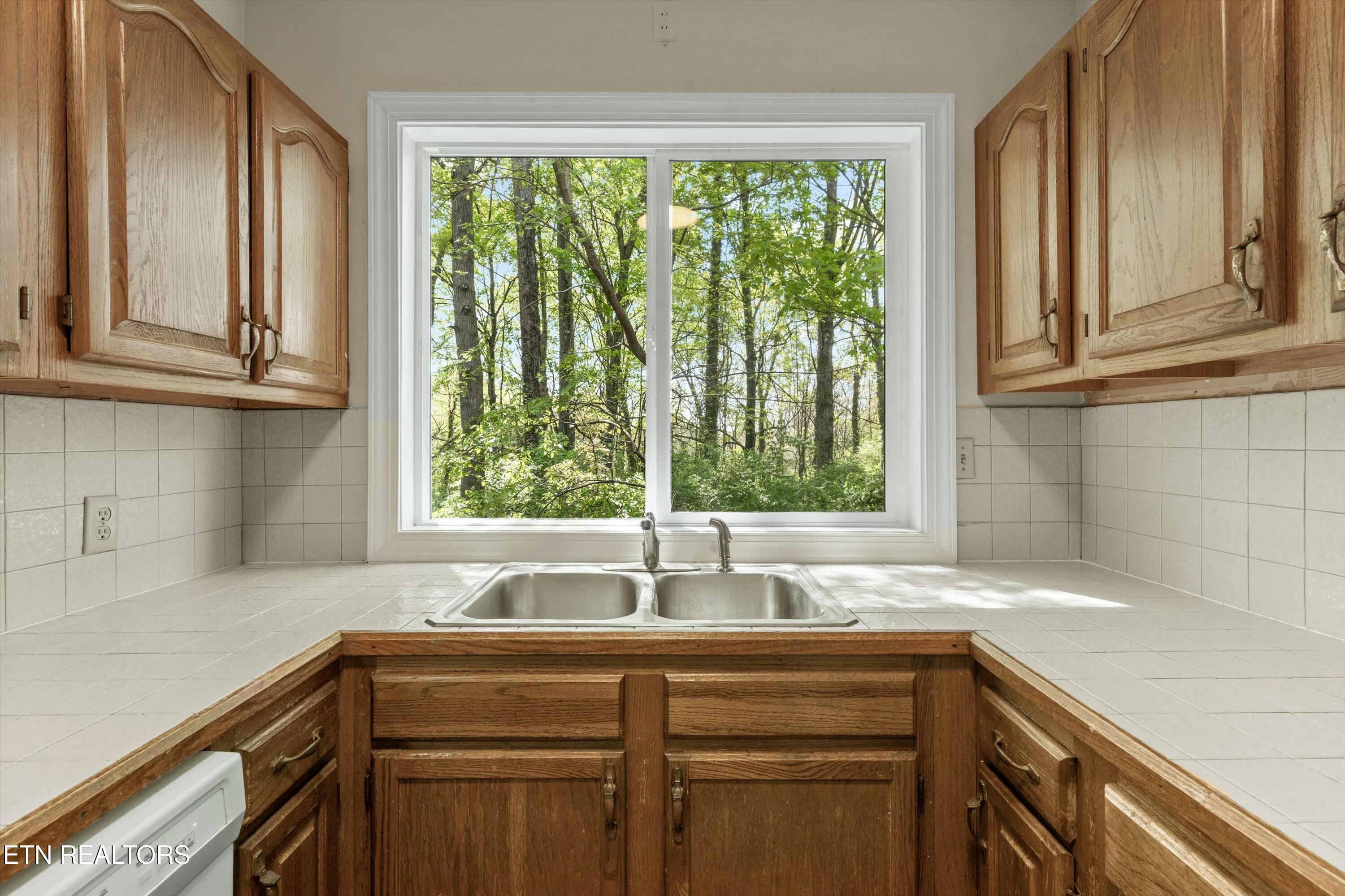 4304 Kingston Pike Knoxville TN 37919