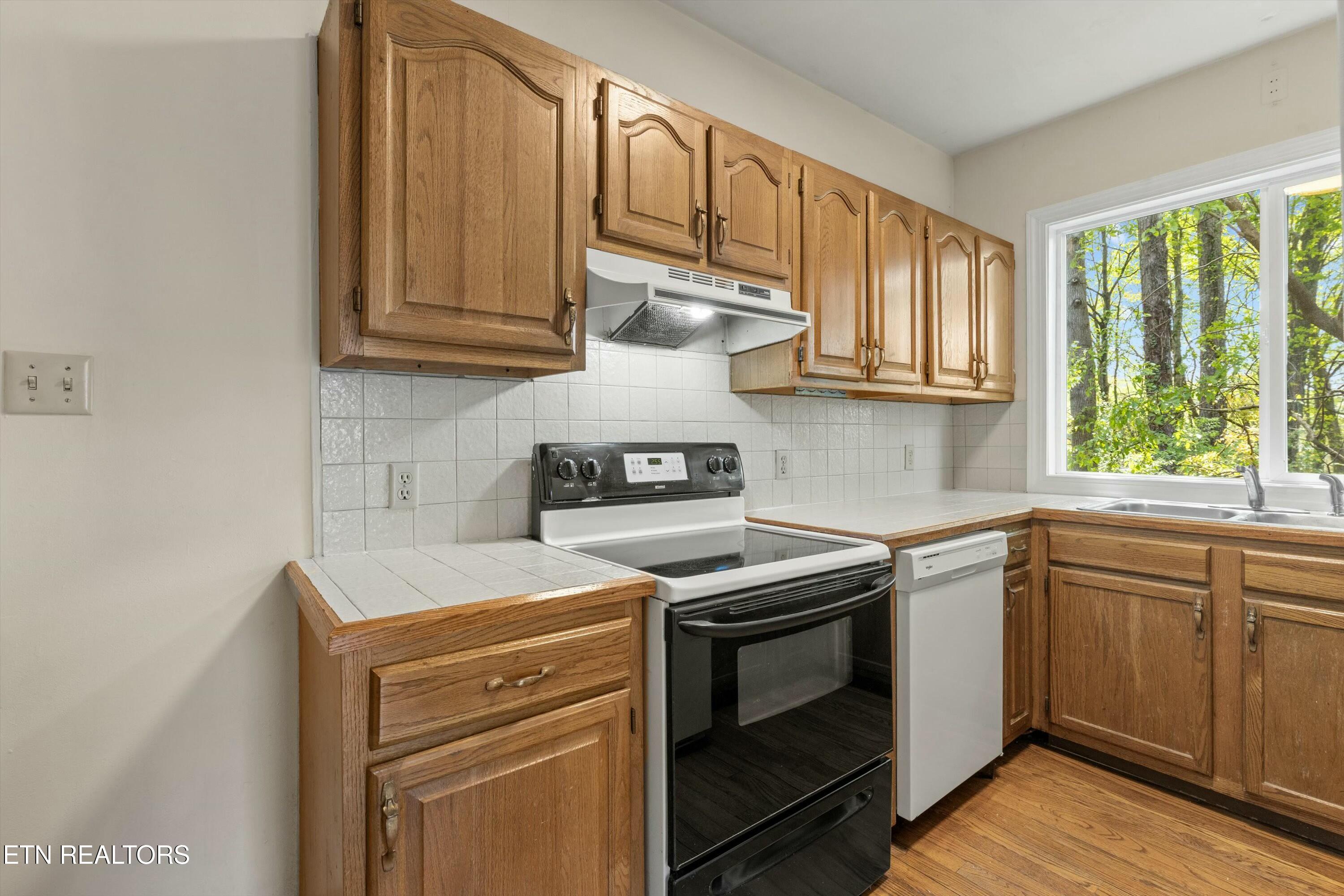 4304 Kingston Pike Knoxville TN 37919