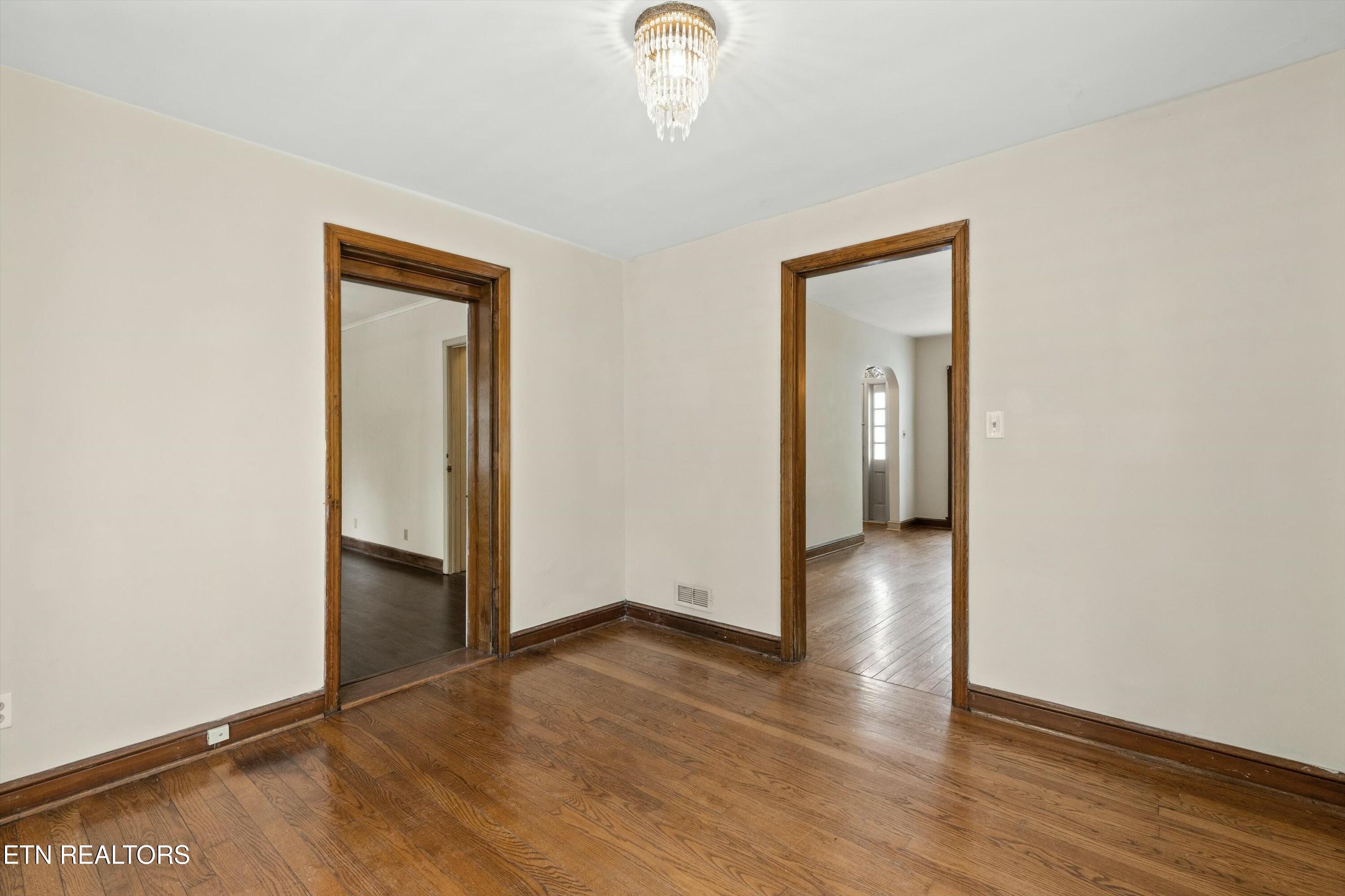 4304 Kingston Pike Knoxville TN 37919