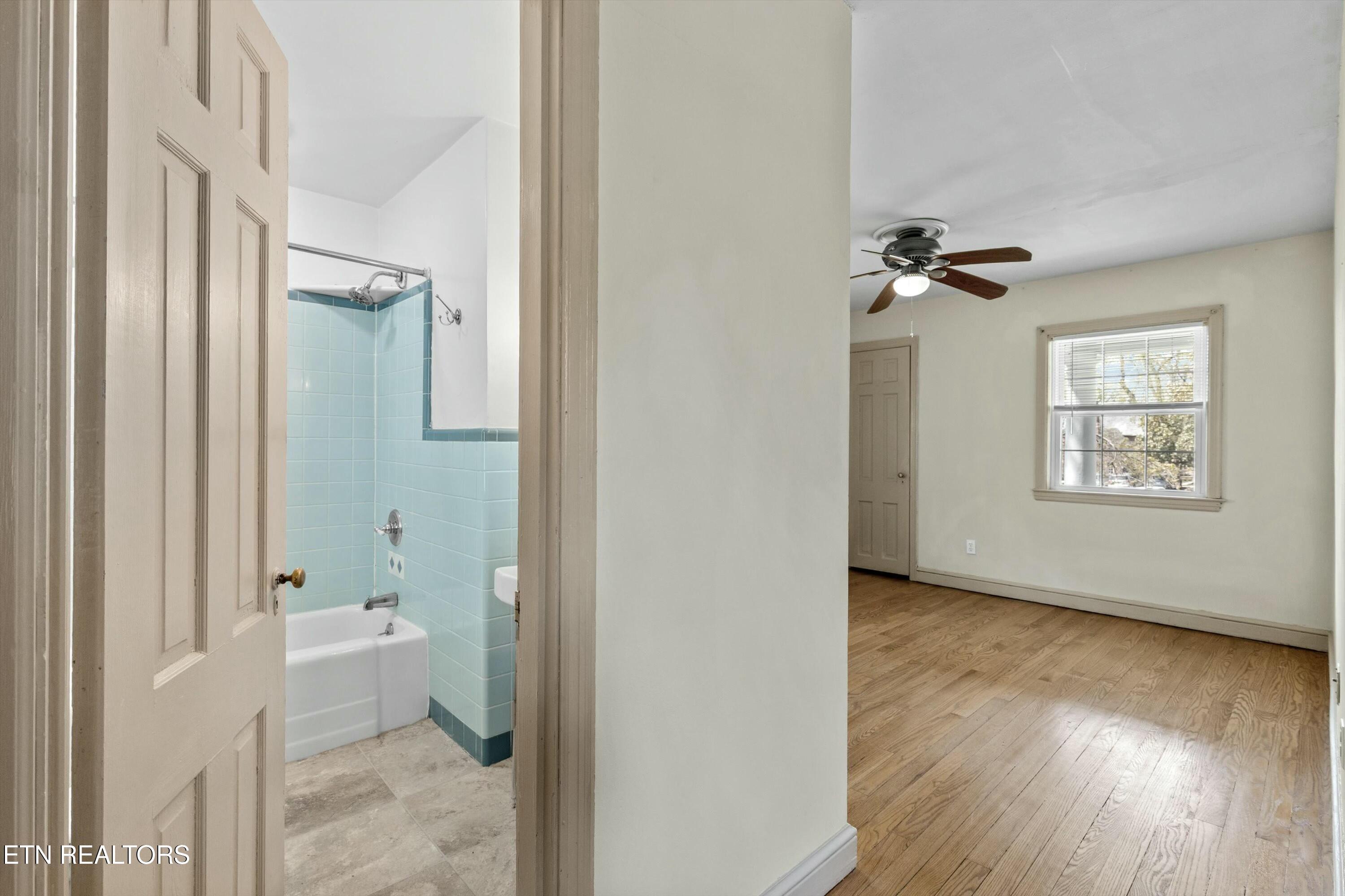 4304 Kingston Pike Knoxville TN 37919