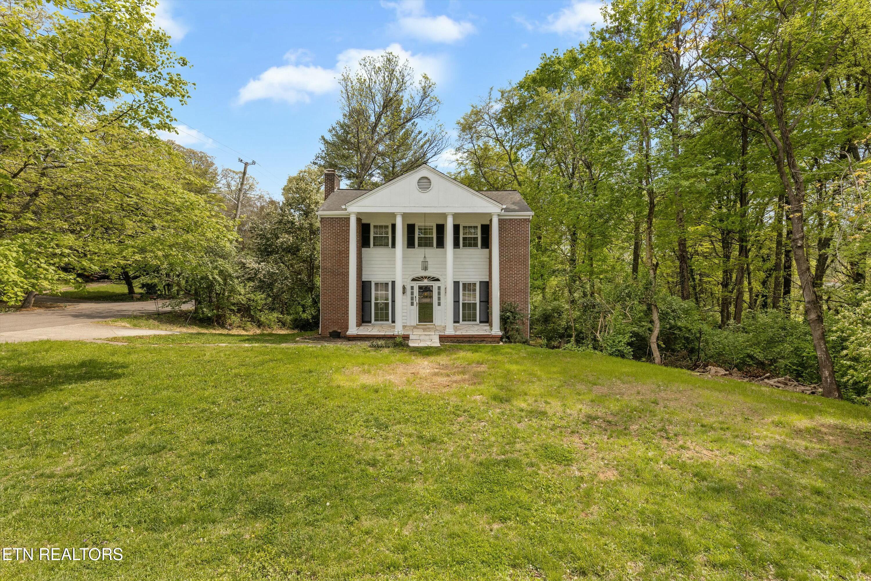 4304 Kingston Pike Knoxville TN 37919