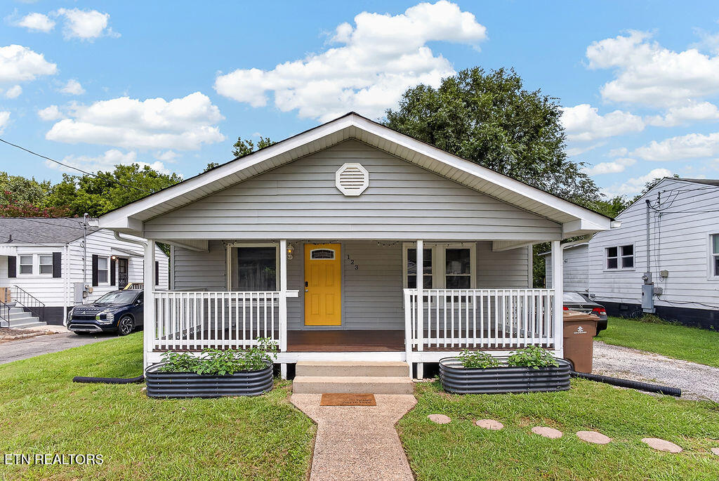 123 Pearson Avenue Knoxville TN 37920