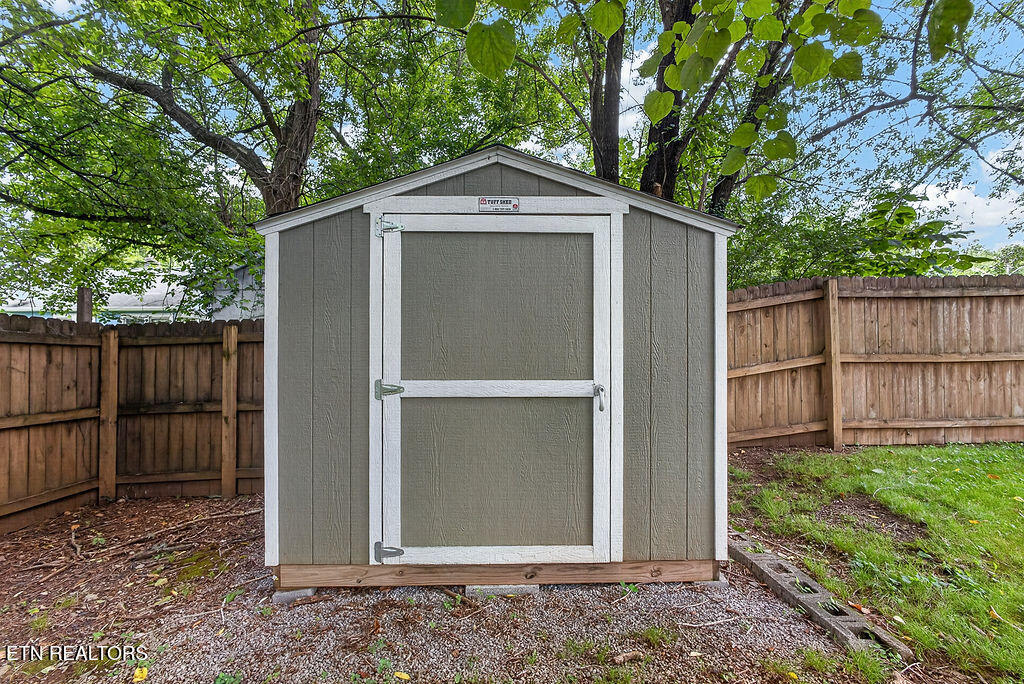 123 Pearson Avenue Knoxville TN 37920