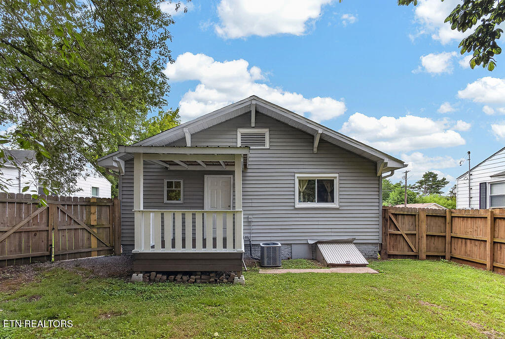 123 Pearson Avenue Knoxville TN 37920
