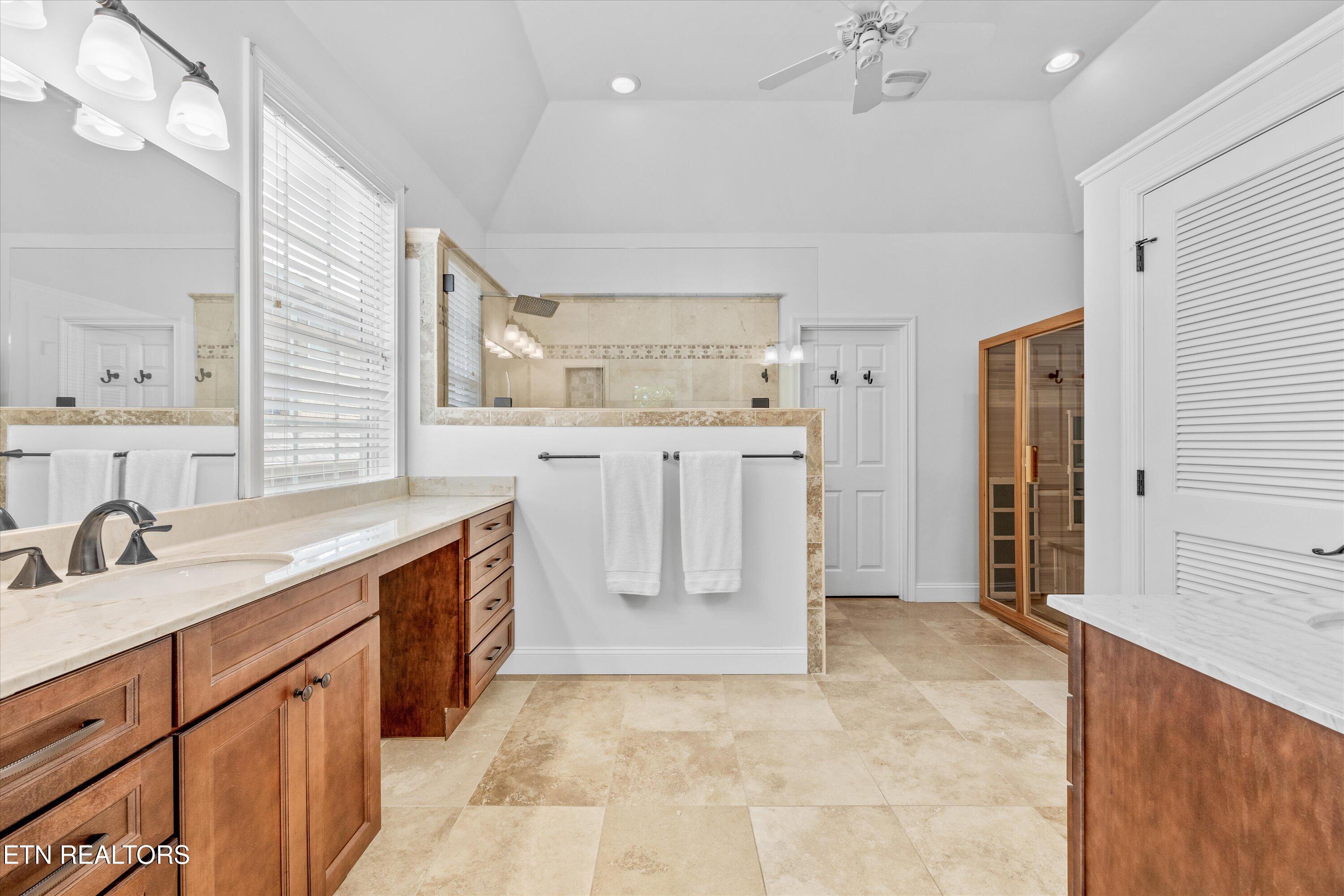 905 Vista Oaks Lane Knoxville TN 37919